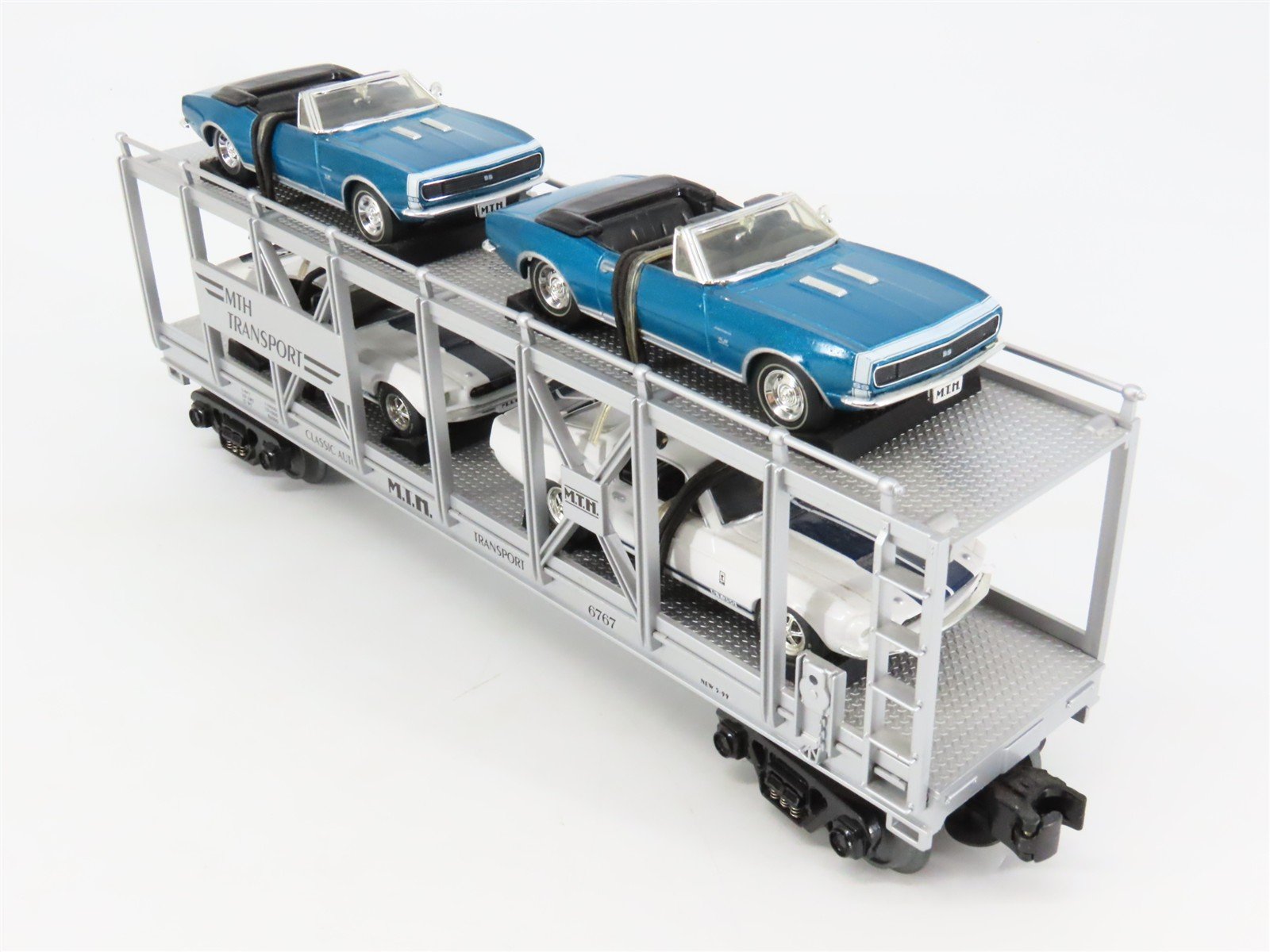 O27 3-Rail MTH RailKing 30-7666 Auto-Carrier #6767 w/ Ertl '67 Camero & Shelby