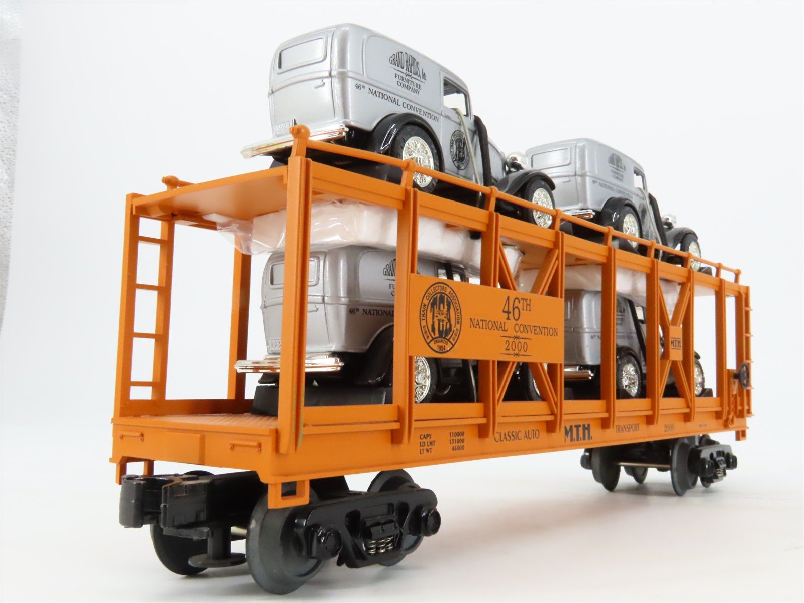 O27 3-Rail MTH RailKing 30-7667 TCA Auto Carrier #2000 w/ Ertl '32 Panel Vans
