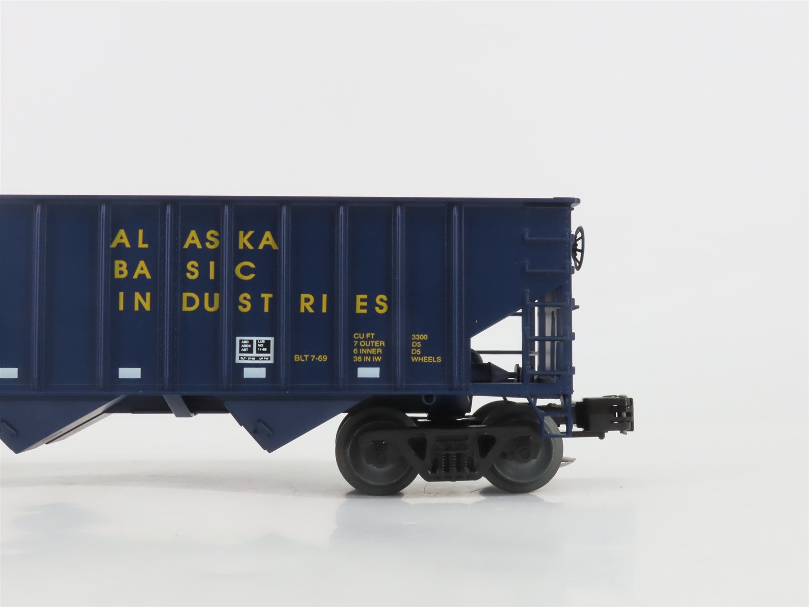 O Gauge 3-Rail Weaver 686 ASGX ABI Alaska Basic Industries 3-Bay Hopper #686