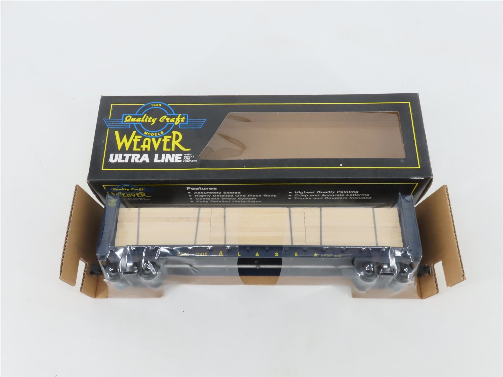 O Gauge 3-Rail Weaver 12412 ARR Alaska Bulkhead Flatcar #12412 w/Lumber Load
