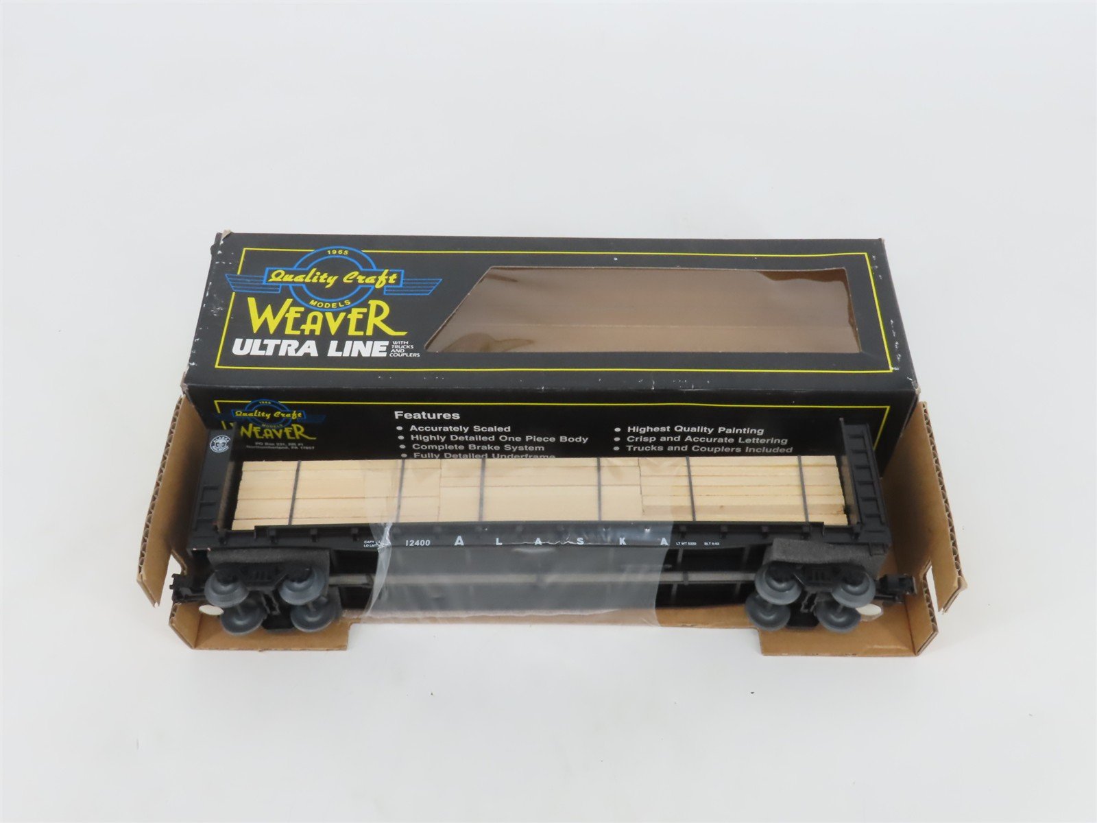 O Gauge 3-Rail Weaver 12400 ARR Alaska Bulkhead Flatcar #12400 w/Lumber Load