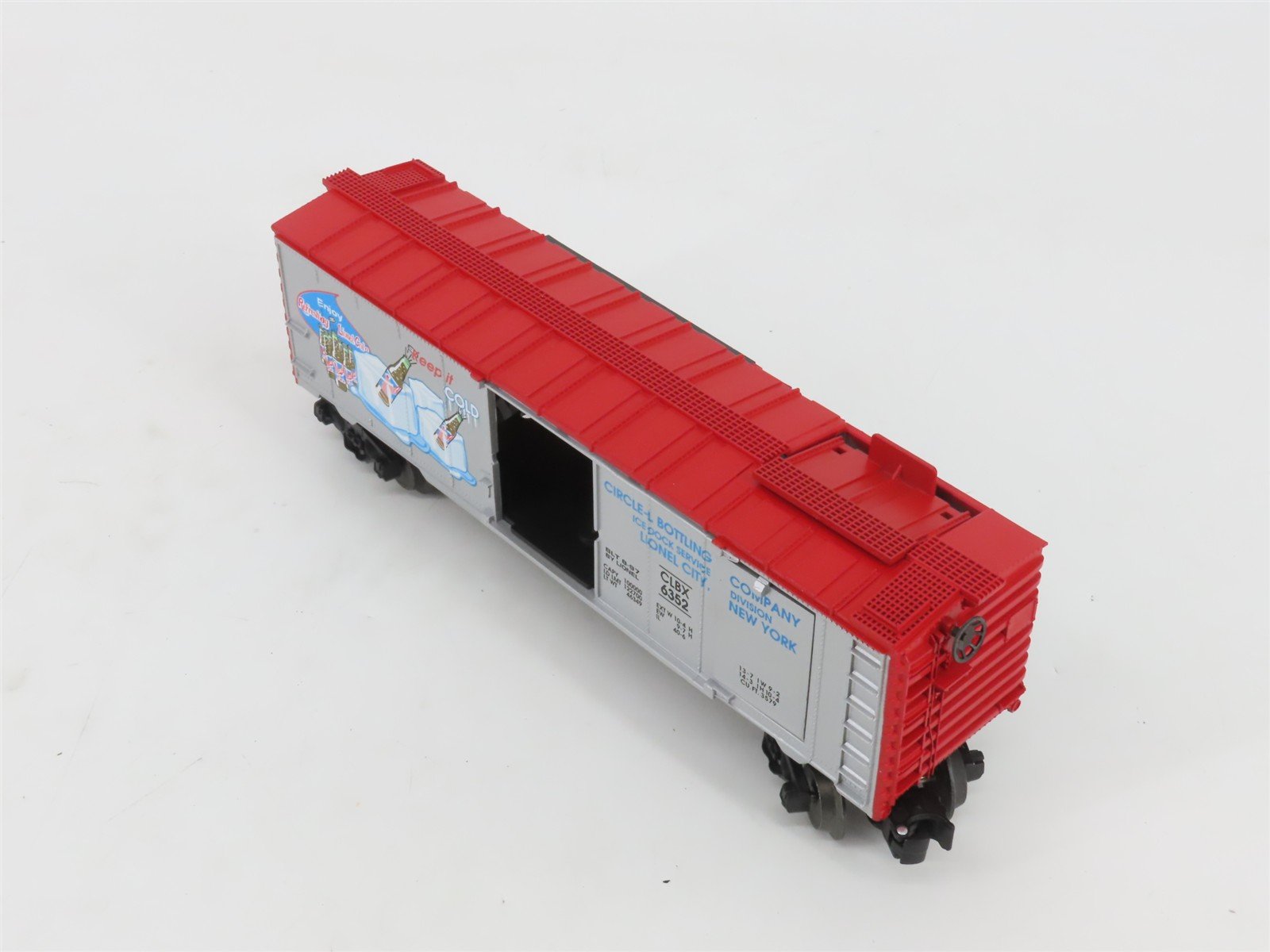 O Gauge 3-Rail Lionel 6-19832 Cola Ice Reefer Car w/Ice Loads