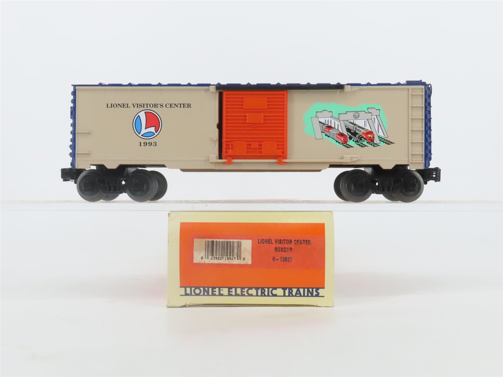 O Gauge 3-Rail Lionel 6-19927 Lionel Visitor Center Boxcar #1993