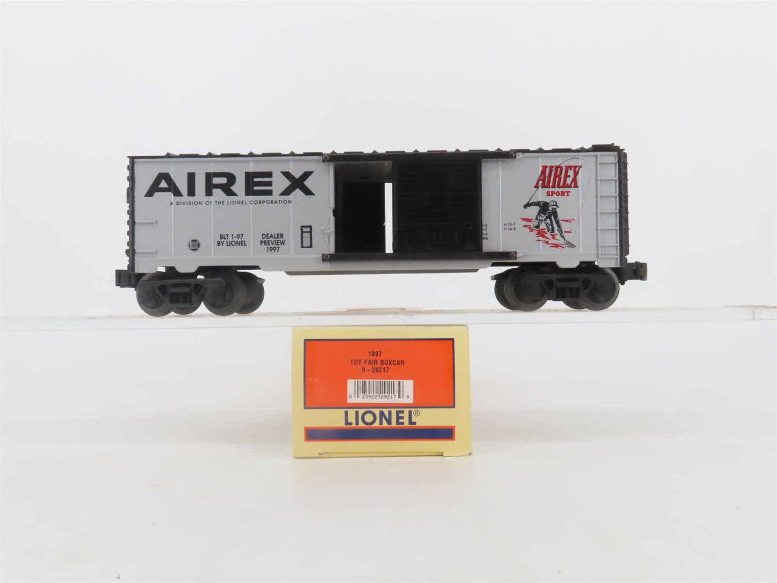 O Gauge 3-Rail Lionel 6-29217 1997 Toy Fair Boxcar