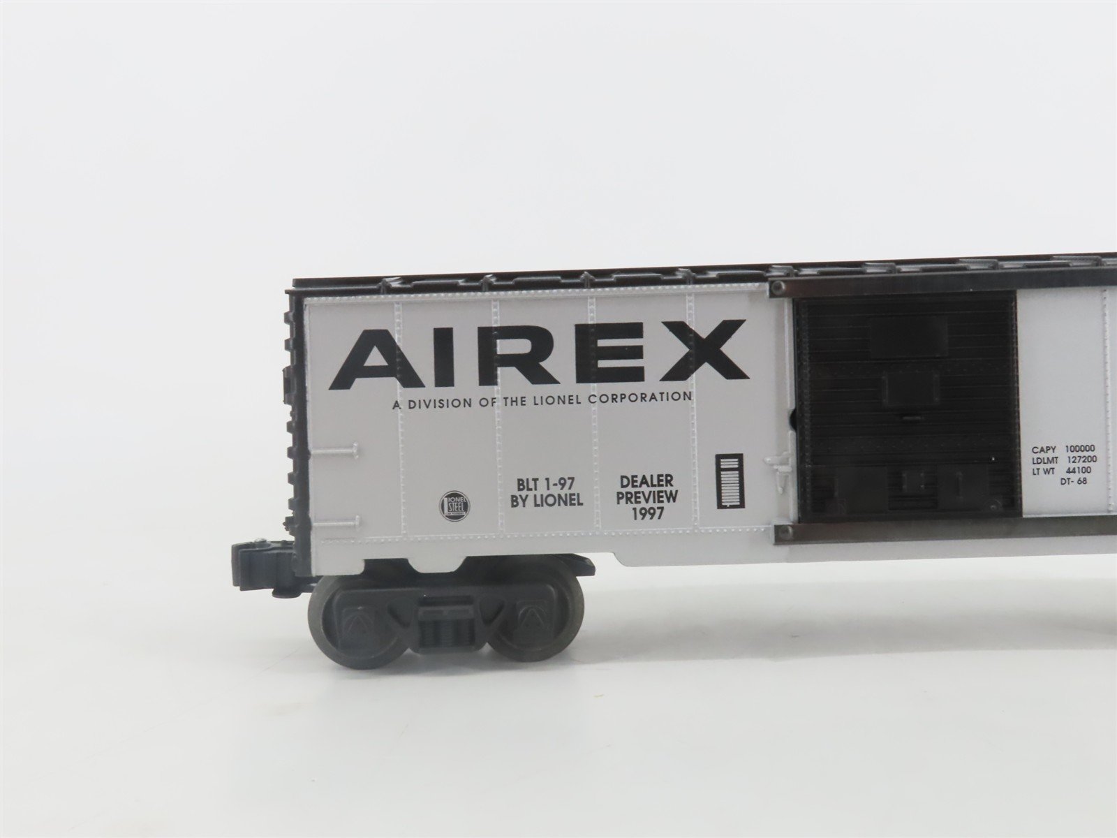 O Gauge 3-Rail Lionel 6-29217 1997 Toy Fair Boxcar