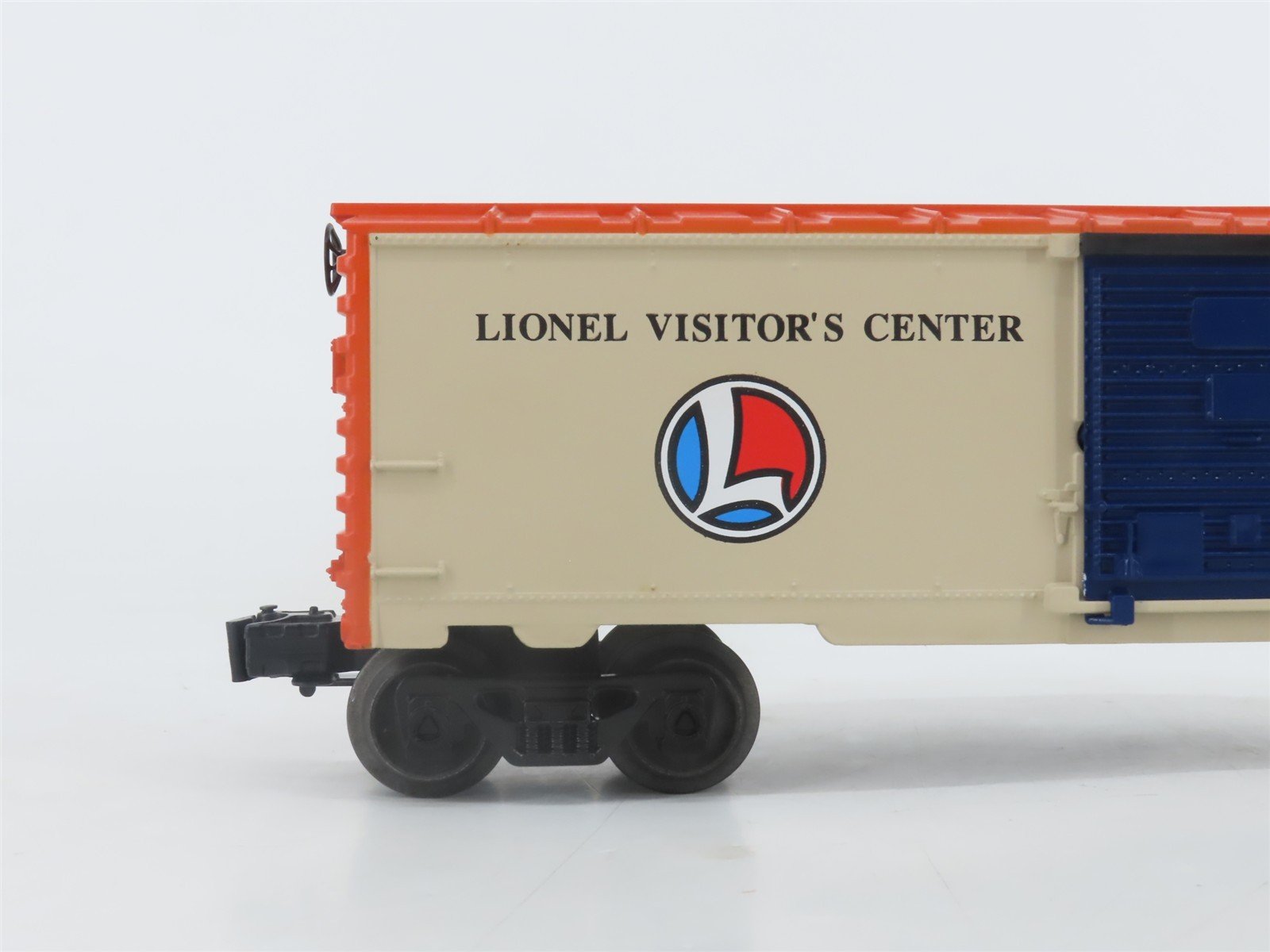 O Gauge 3-Rail Lionel 6-19920 Lionel Visitor Center Boxcar