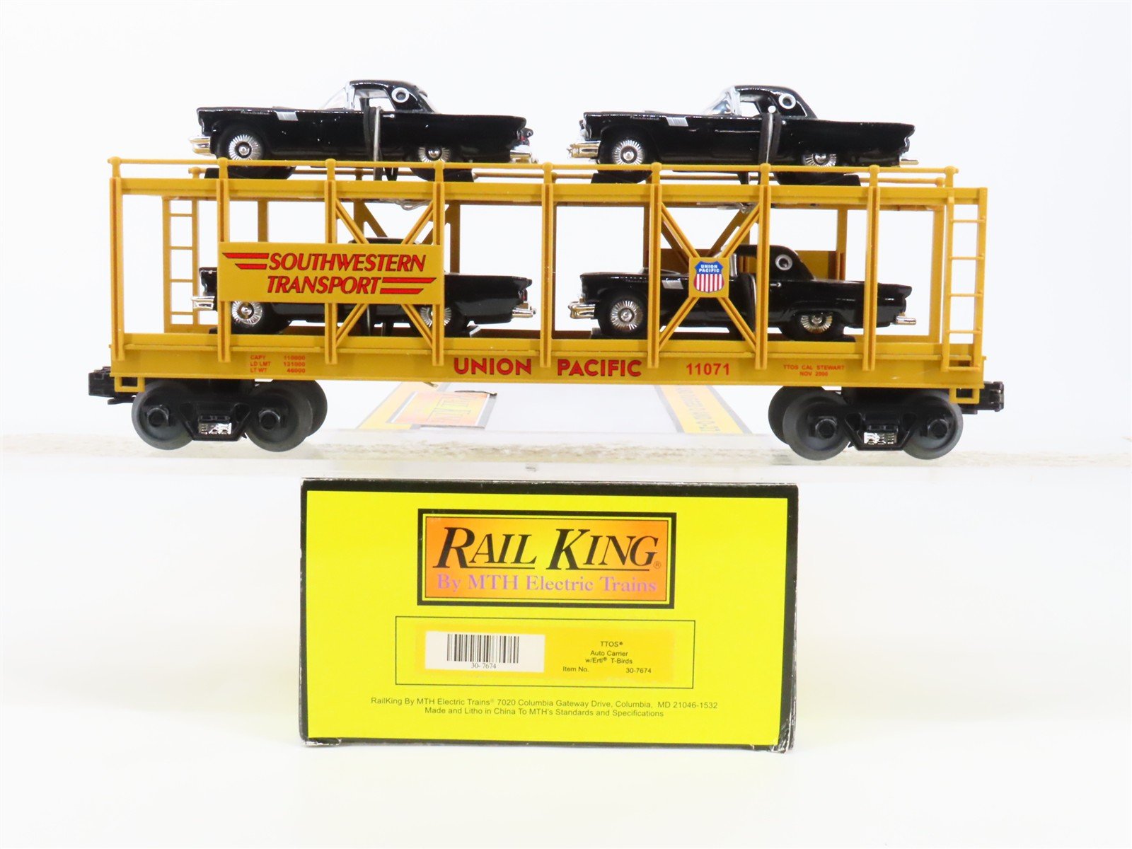 O 3-Rail MTH Rail King 30-7674 UP Auto Carrier #11071 w/ERTL T-Bird Cars
