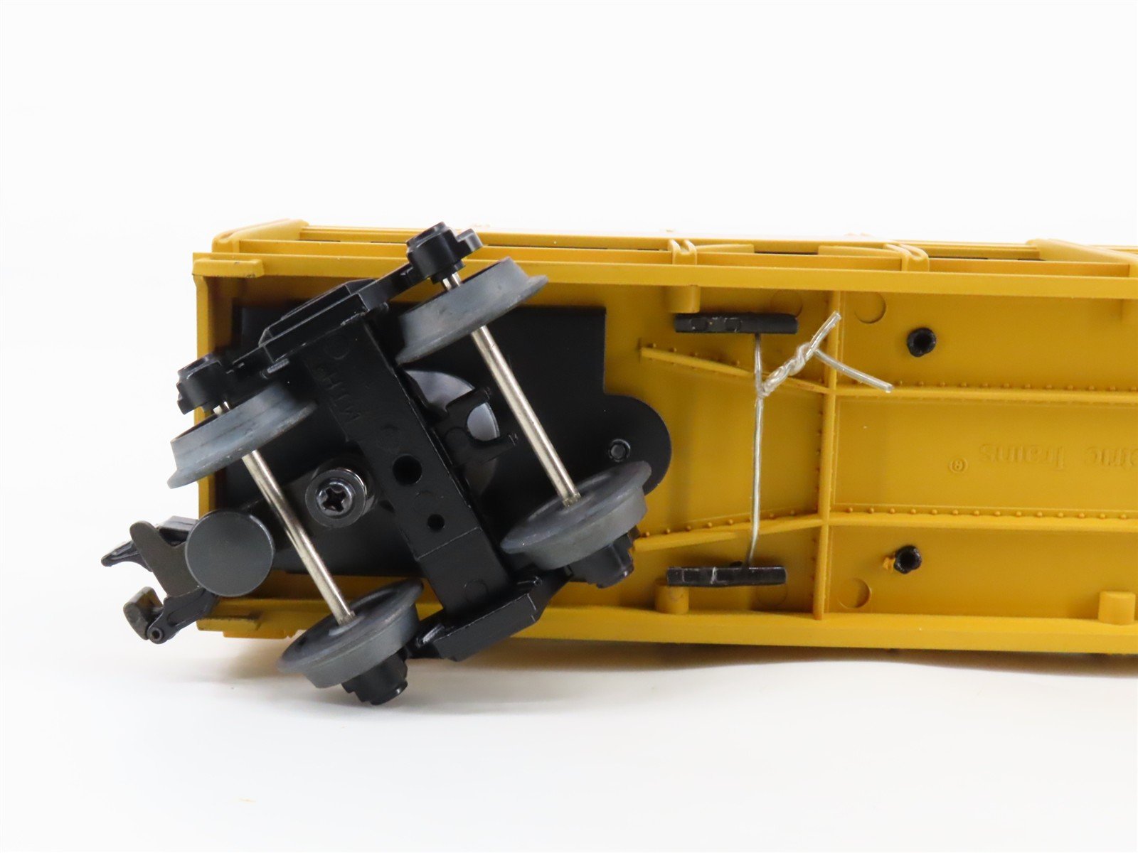 O Gauge 3-Rail MTH 30-76268 UP Auto Carrier #11071 w/ERTL Ford Thunderbird Cars