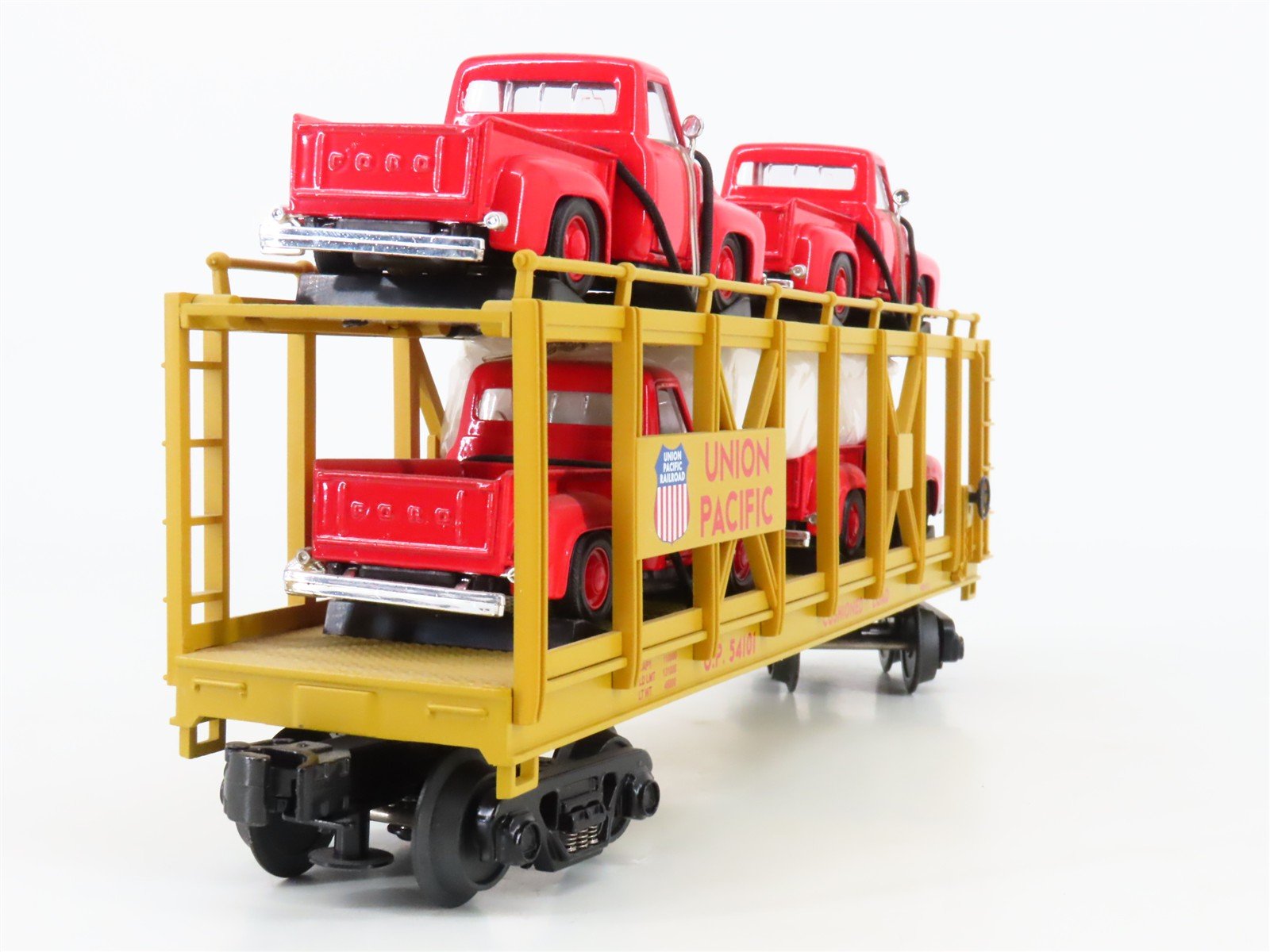O Gauge 3-Rail MTH 30-76065 UP Auto Carrier #54101 w/55' Ford Pickup Trucks