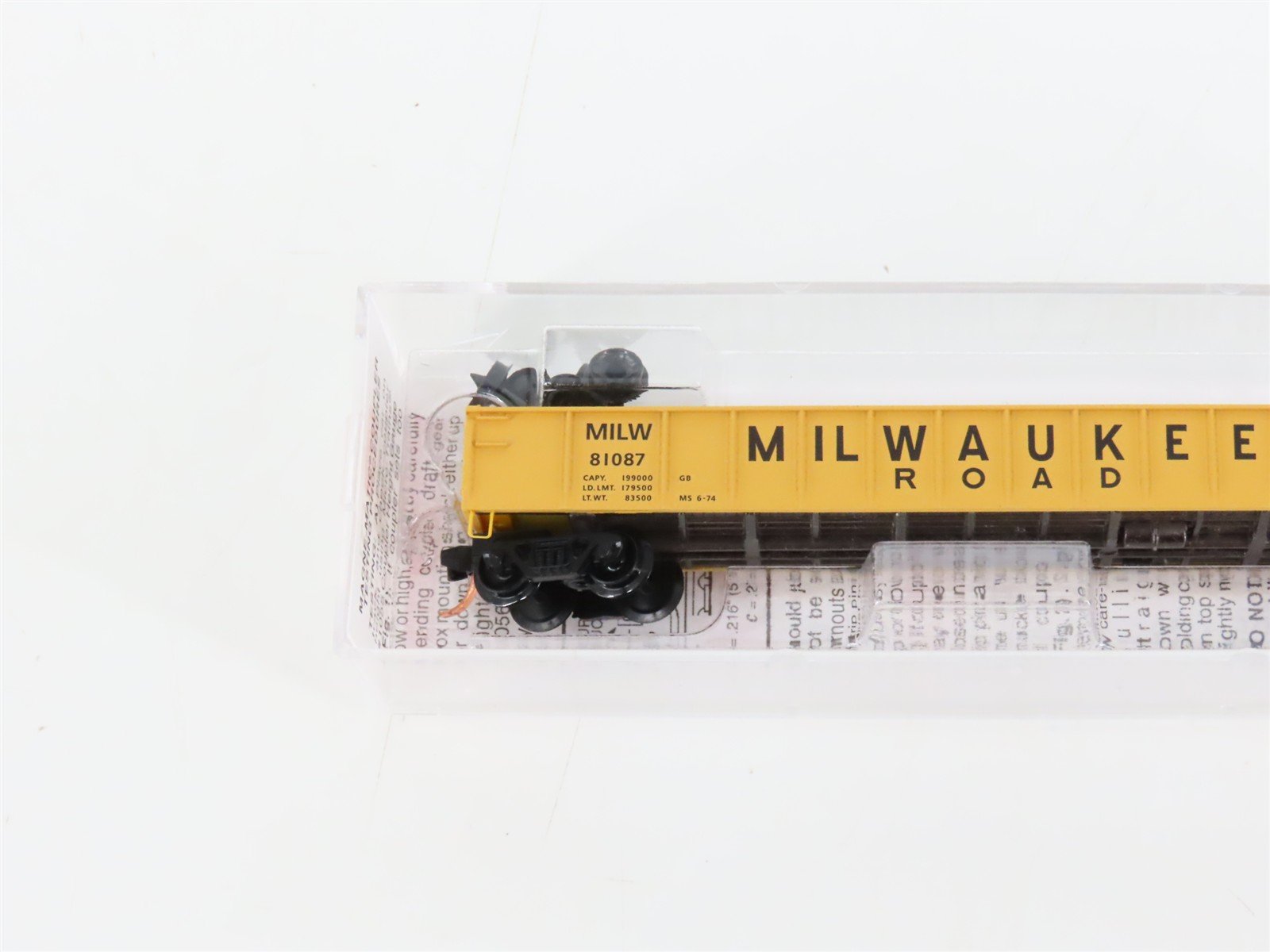 N Micro-Trains MTL 48110.1 MILW Milwaukee Road 50' Gondola #81087 w/ Rock Load