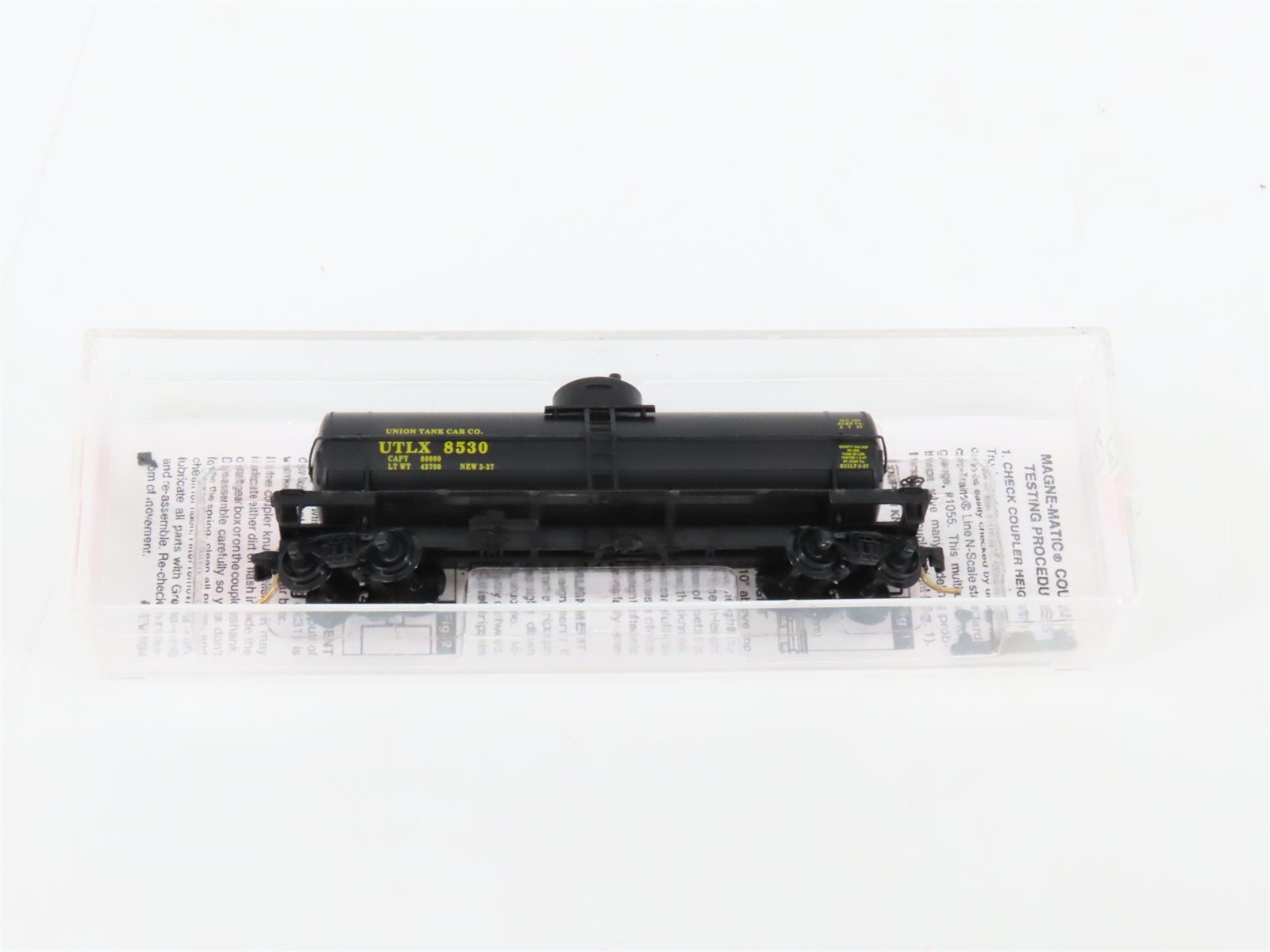 N Scale Micro-Trains MTL 65060 UTLX Union 39' Single Dome Tank Car #8530
