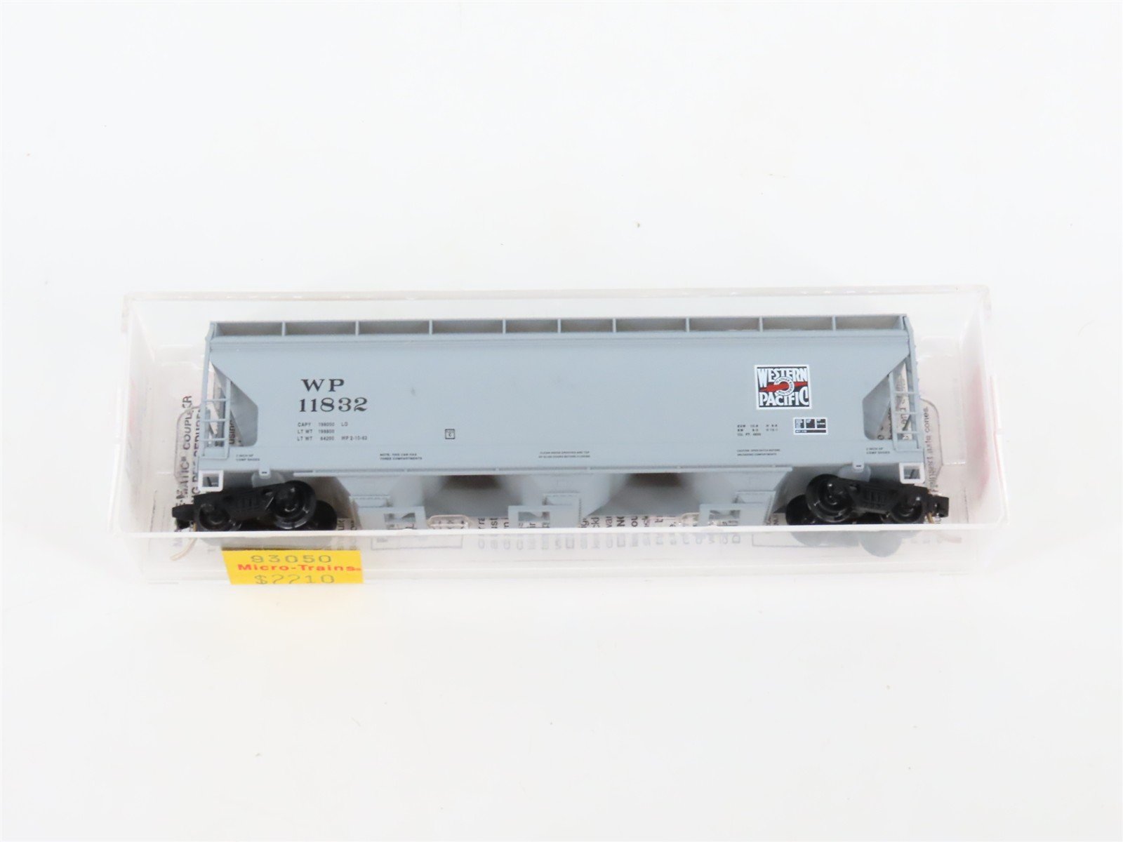 N Scale Micro-Trains MTL 93050 WP Western Pacific 3-Bay Covered Hopper #11832
