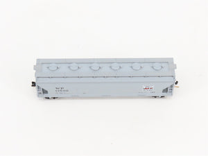 N Scale Micro-Trains MTL 93050 WP Western Pacific 3-Bay Covered Hopper #11832