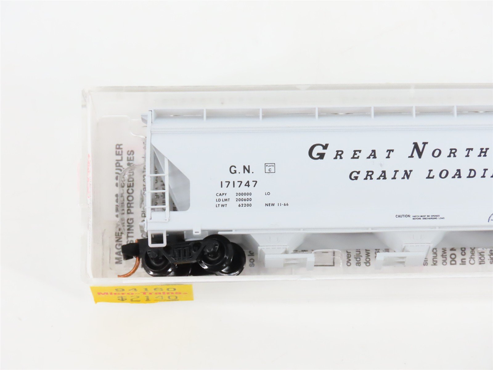 N Micro-Trains MTL 94160 GN Great Northern Grain 3-Bay Covered Hopper #171747