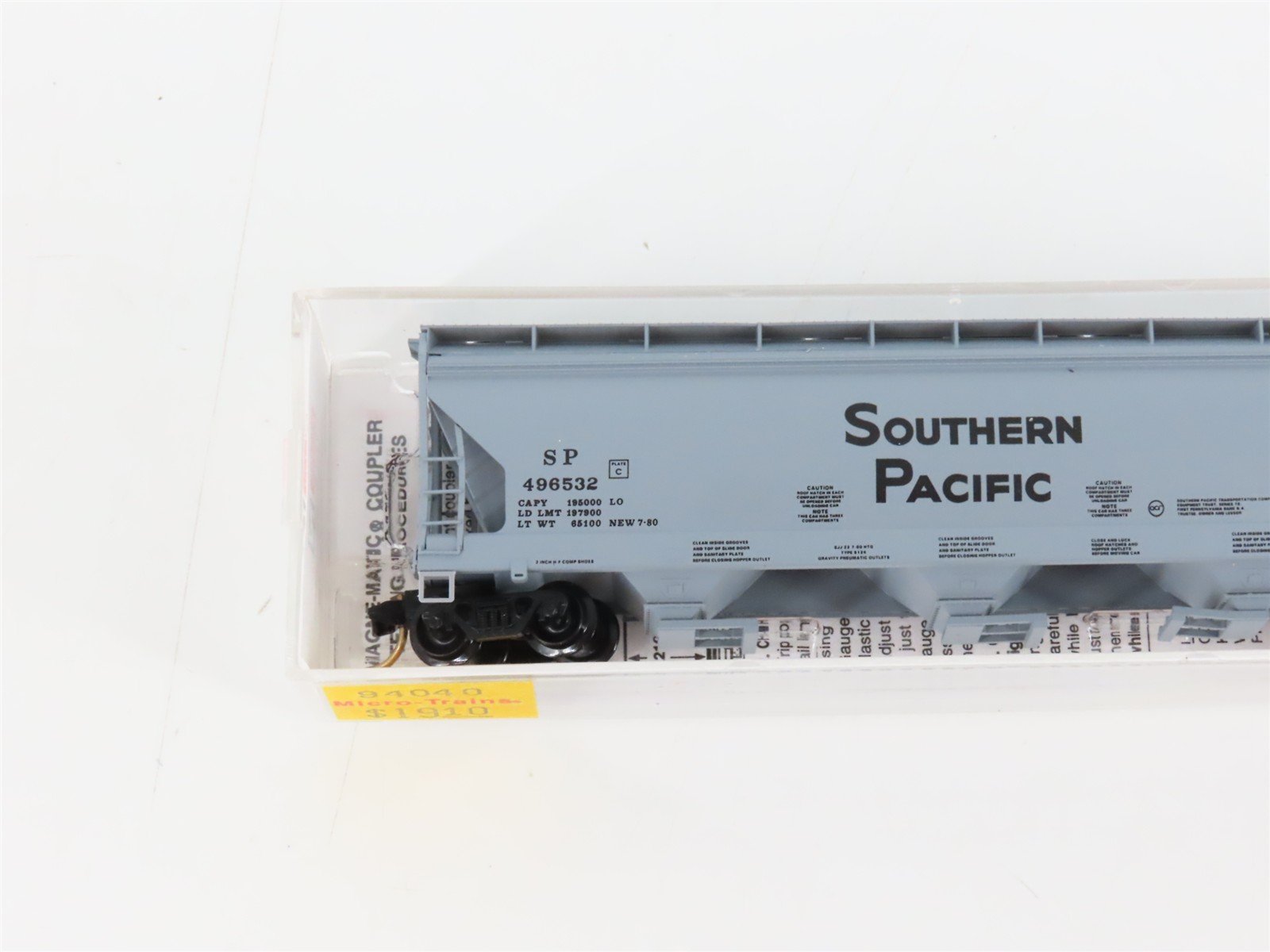 N Scale Micro-Trains MTL 94040 SP Southern Pacific 3-Bay Covered Hopper #496532