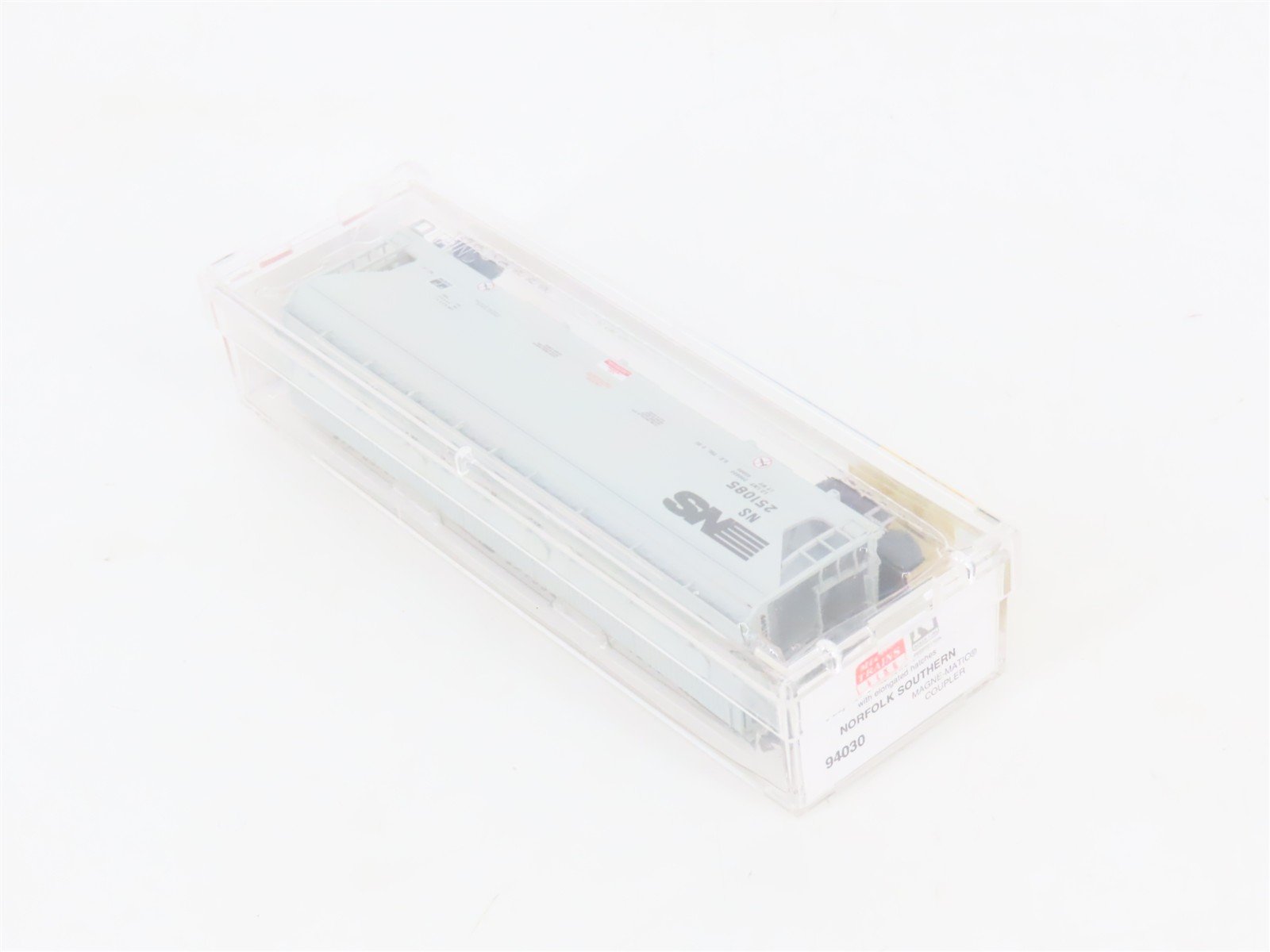 N Scale Micro-Trains MTL 94030 NS Norfolk Southern 3-Bay Covered Hopper #251085