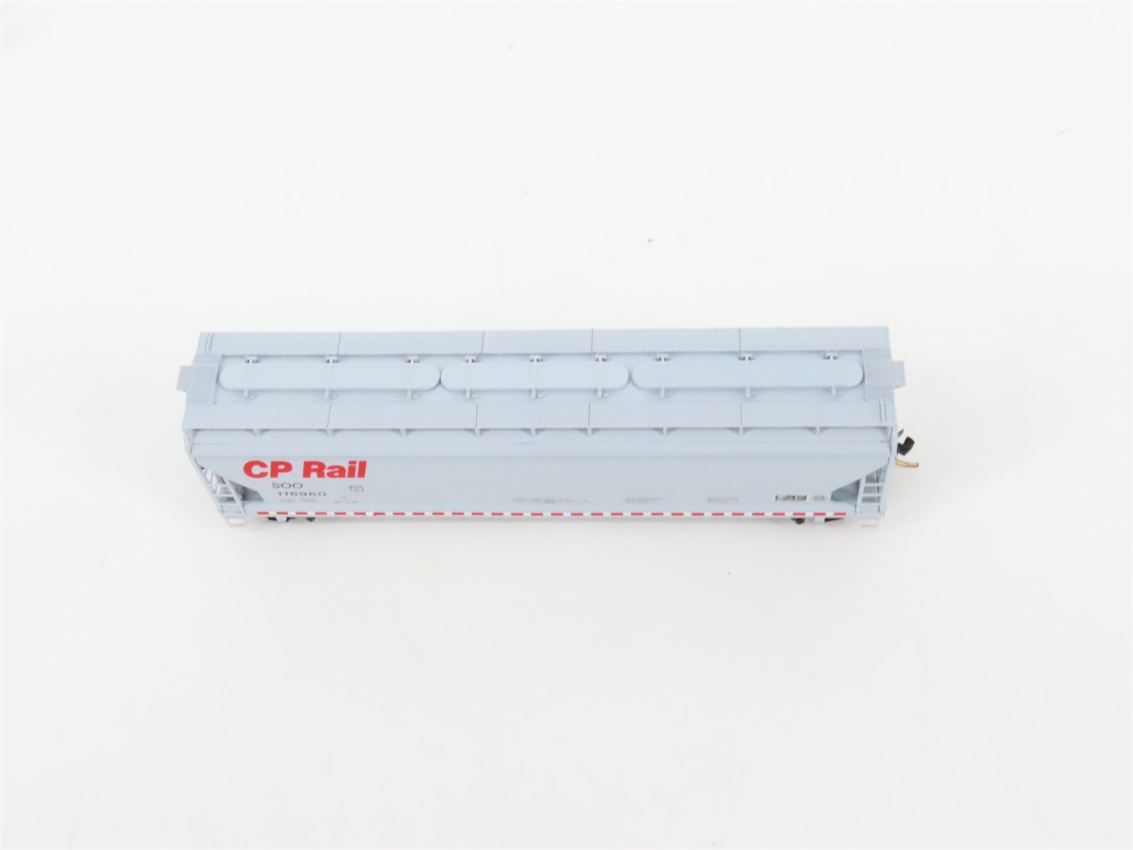 N Scale Micro-Trains MTL 94090 CP Rail/SOO Line 3-Bay Covered Hopper #116960