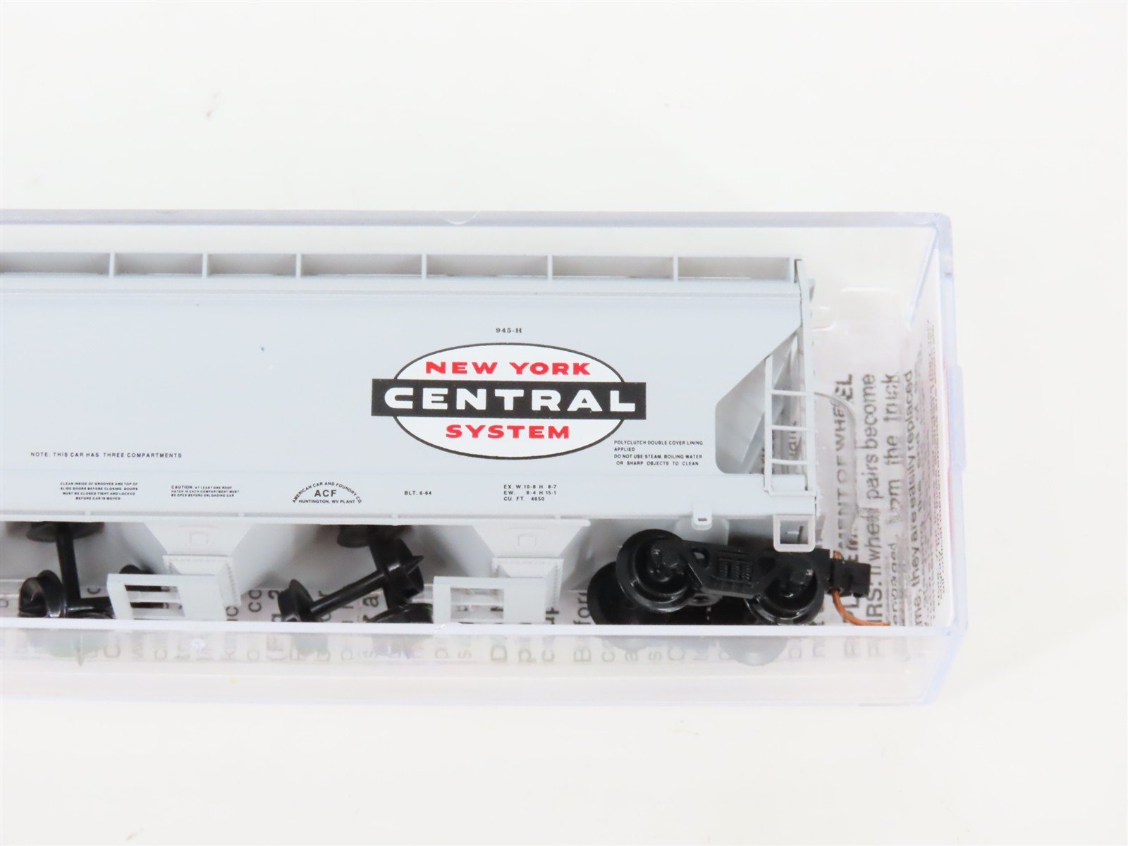 N Micro-Trains MTL 09300030 NYC New York Central 3-Bay Covered Hopper #886029