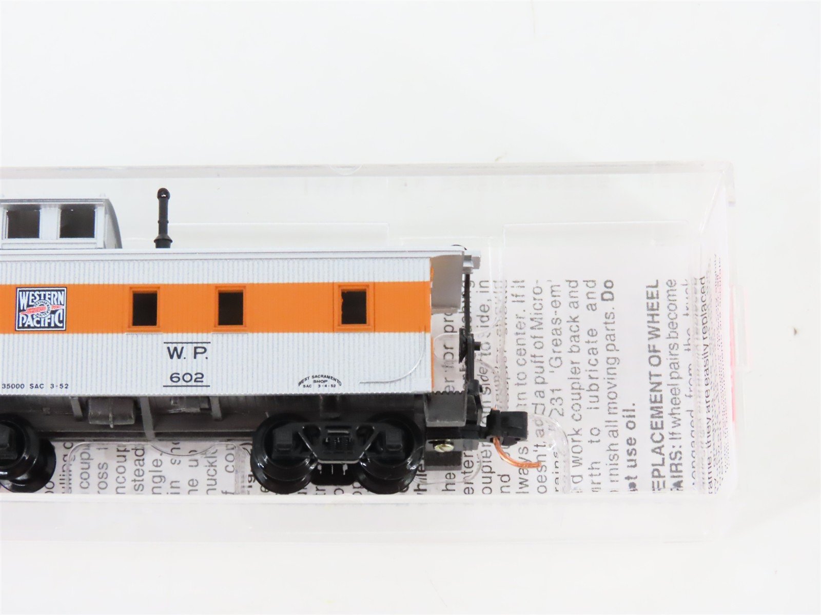 N Scale Micro-Trains MTL 51220 WP Western Pacific Offset Cupola Caboose #602