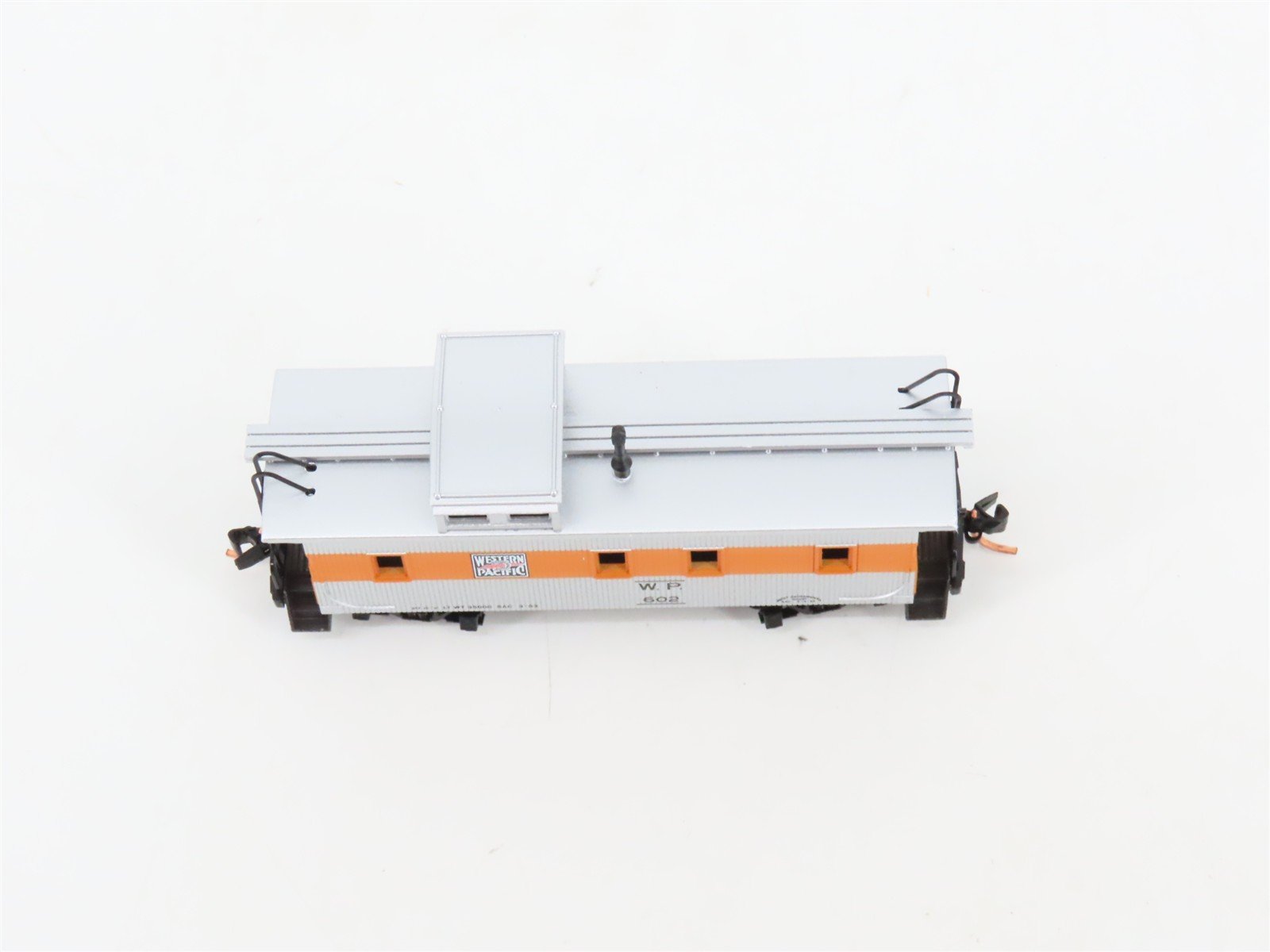 N Scale Micro-Trains MTL 51220 WP Western Pacific Offset Cupola Caboose #602
