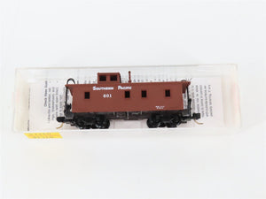 N Scale Micro-Trains MTL 51150 SP Southern Pacific Offset Cupola Caboose #601