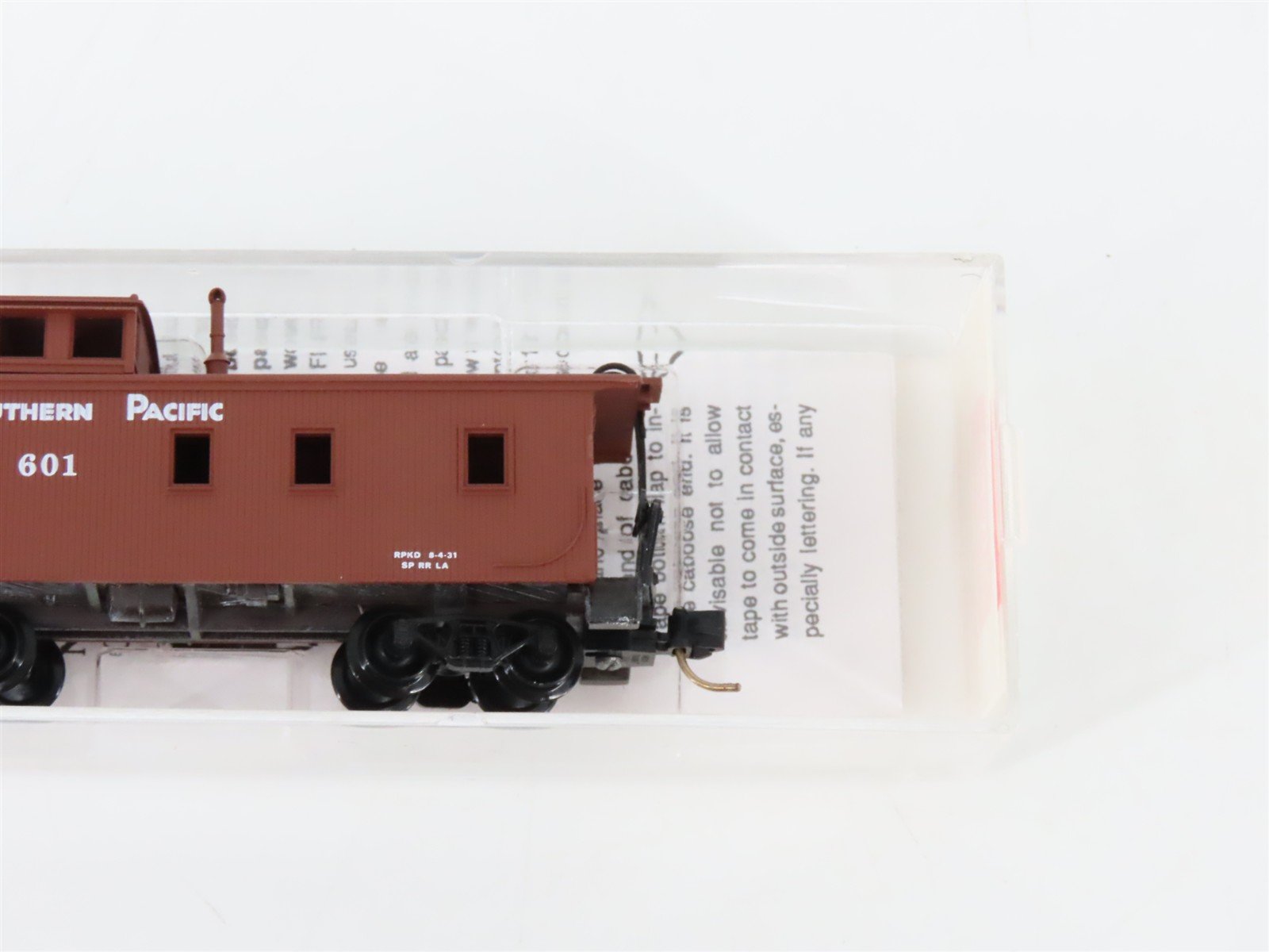 N Scale Micro-Trains MTL 51150 SP Southern Pacific Offset Cupola Caboose #601