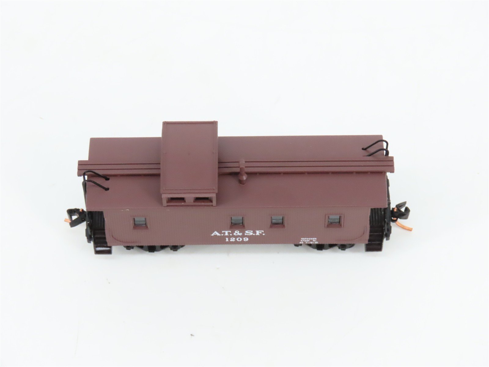 N Scale Micro-Trains MTL 51100 ATSF Santa Fe Offset Cupola Caboose #1209