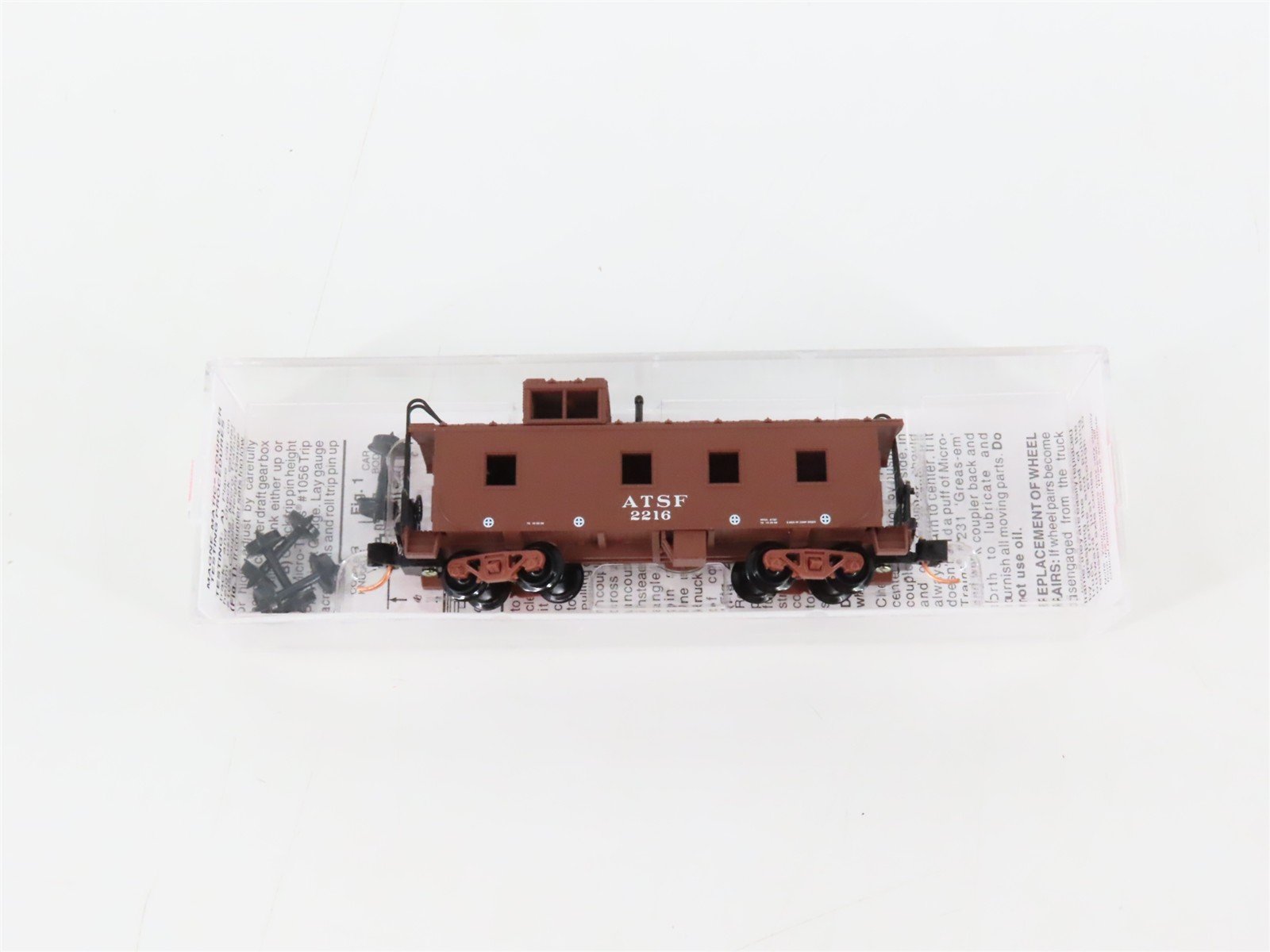 N Scale Micro-Trains MTL 100180 ATSF Santa Fe Offset Cupola Steel Caboose #2216