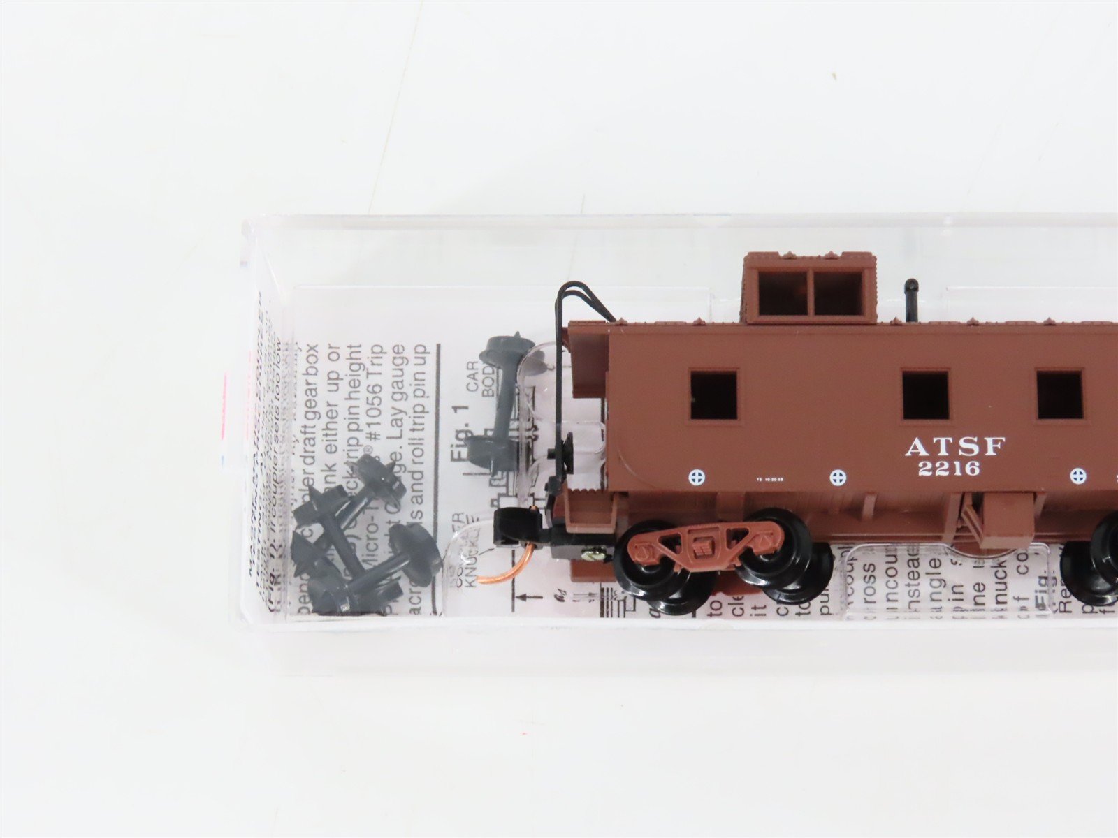 N Scale Micro-Trains MTL 100180 ATSF Santa Fe Offset Cupola Steel Caboose #2216