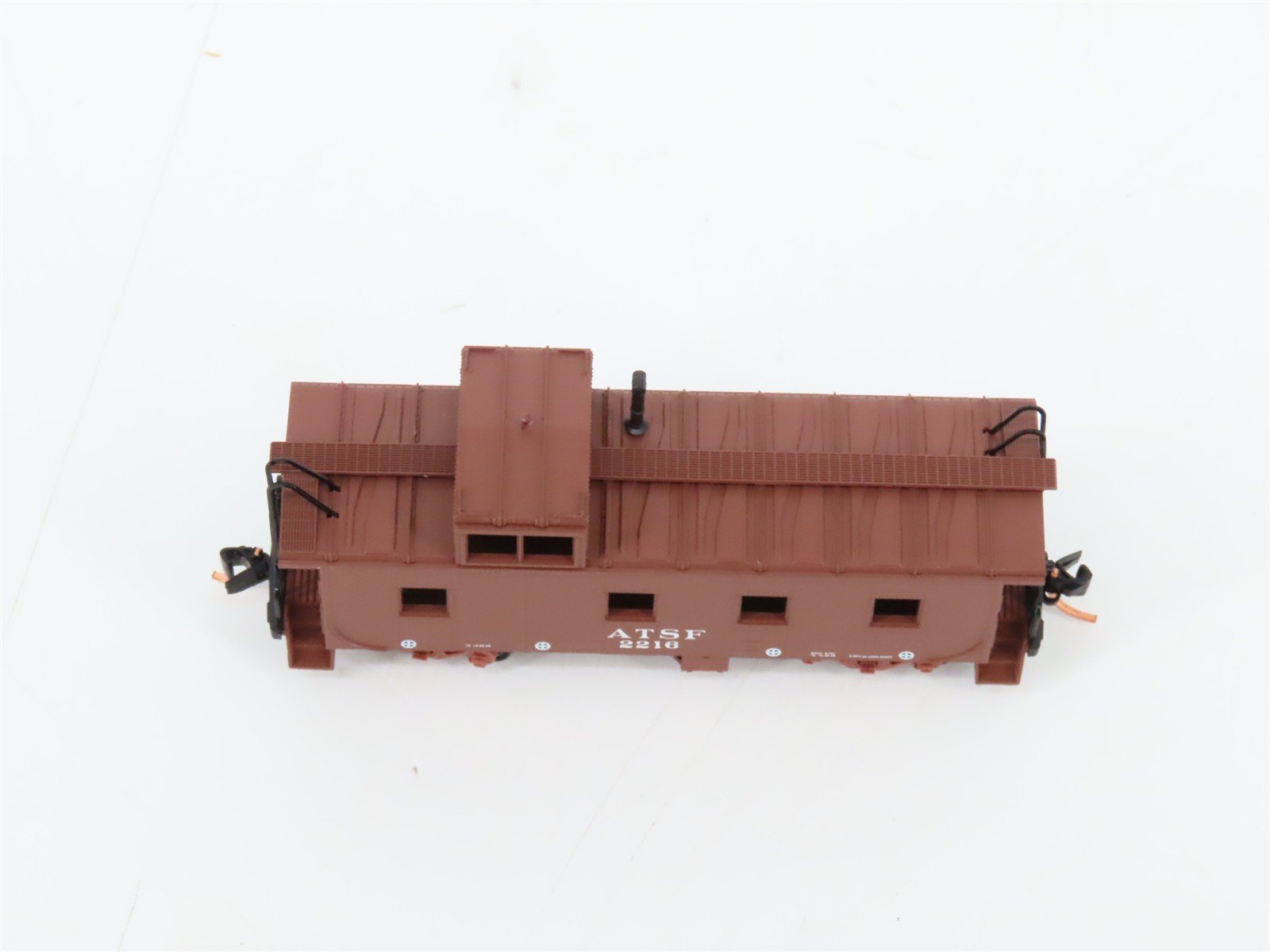 N Scale Micro-Trains MTL 100180 ATSF Santa Fe Offset Cupola Steel Caboose #2216