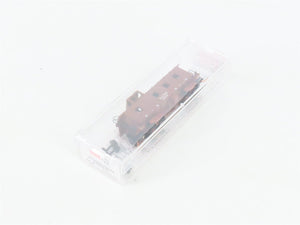 N Scale Micro-Trains MTL 100180 ATSF Santa Fe Offset Cupola Steel Caboose #2216