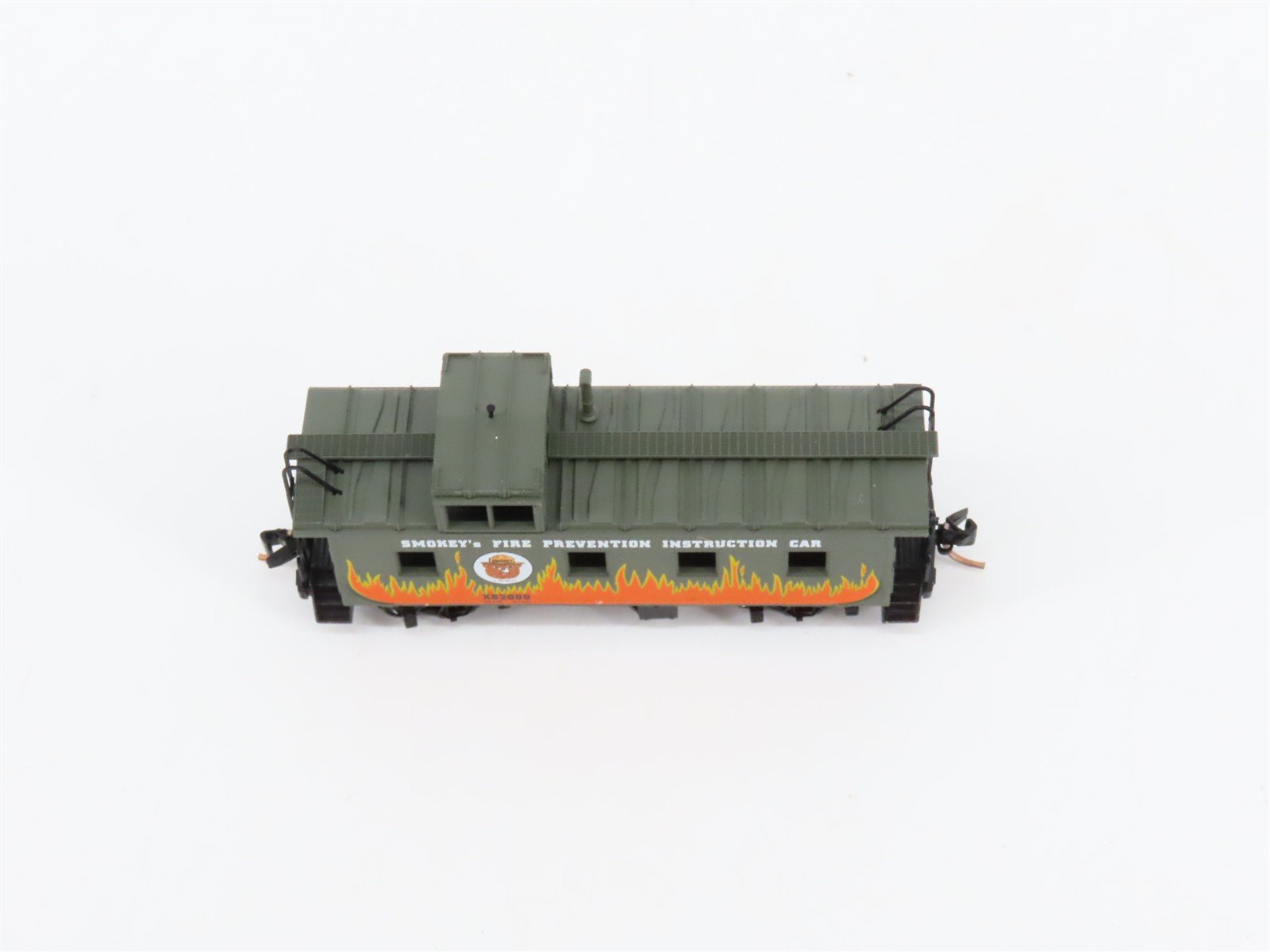 N Scale Micro-Trains MTL 100100 Smokey Bear Offset Cupola Caboose #X62000