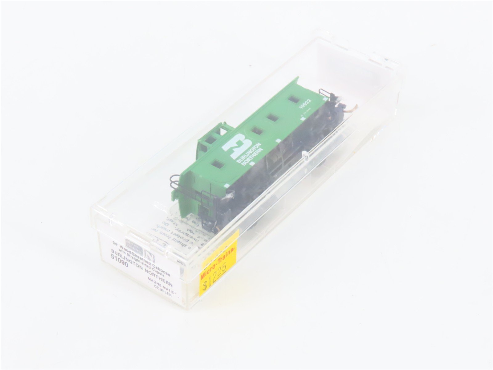 N Micro-Trains MTL 51090 BN Burlington Northern Offset Cupola Caboose #10922