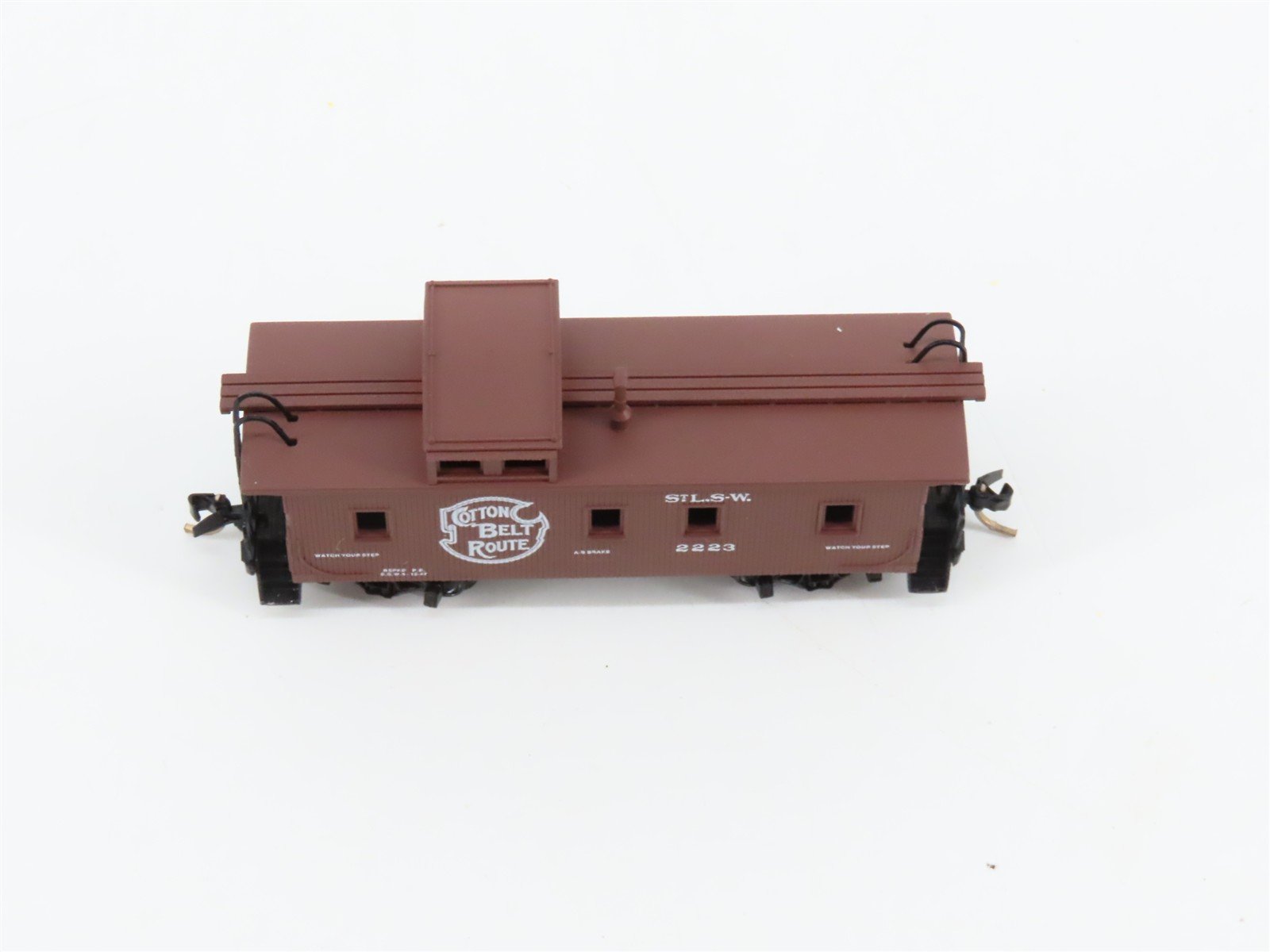 N Scale Micro-Trains MTL 51170 SSW Cotton Belt Offset Cupola Wood Caboose #2223