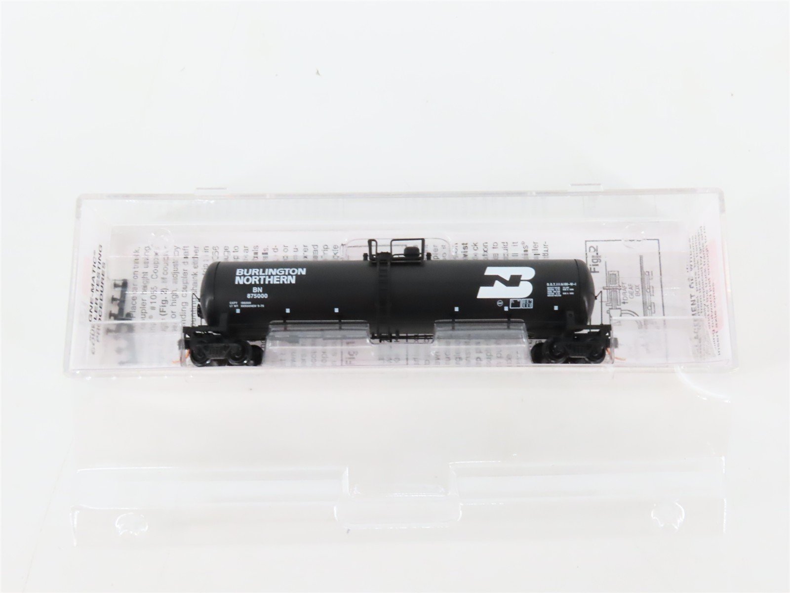 N Micro-Trains MTL 110040 BN Burlington Northern 56' General Tank Car #875000