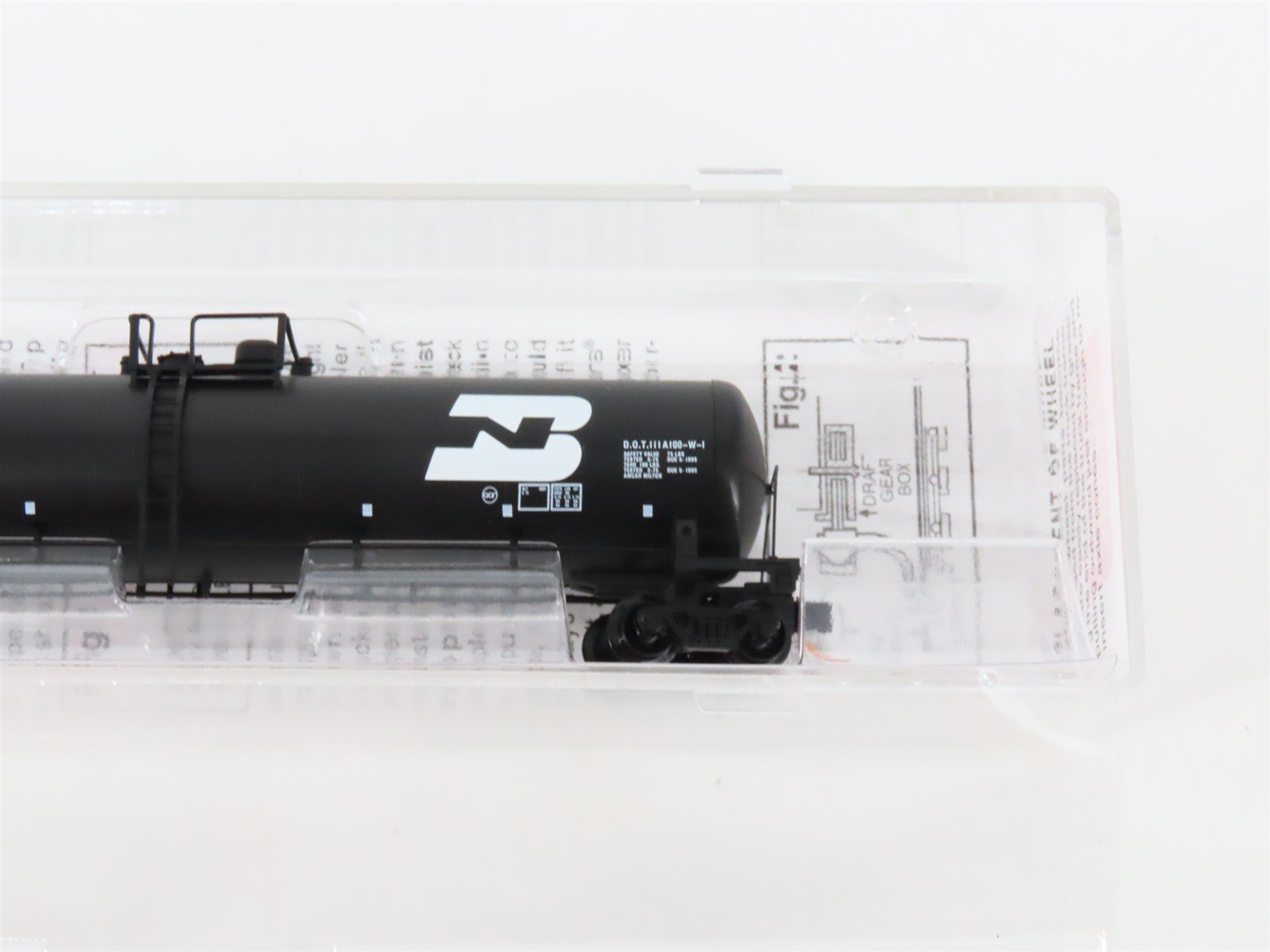 N Micro-Trains MTL 110040 BN Burlington Northern 56' General Tank Car #875000