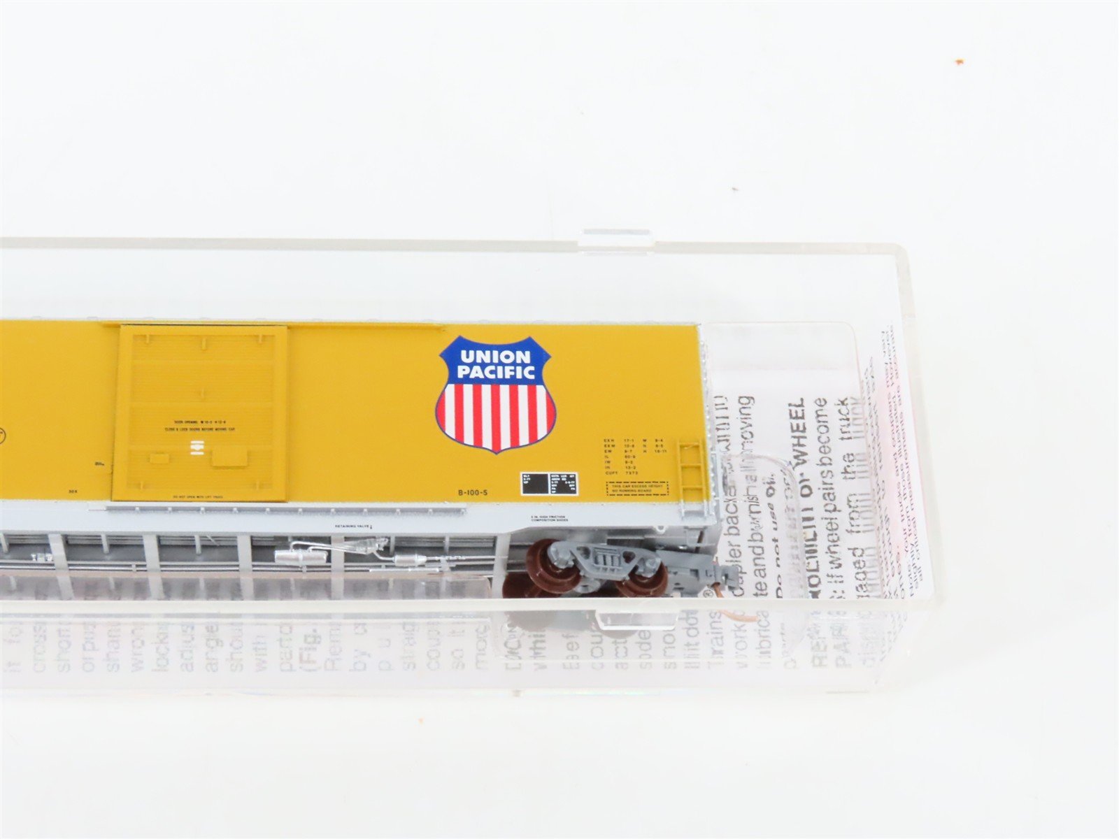 N Scale Micro-Trains MTL 104050 UP Union Pacific 60' Single Door Box Car #960971