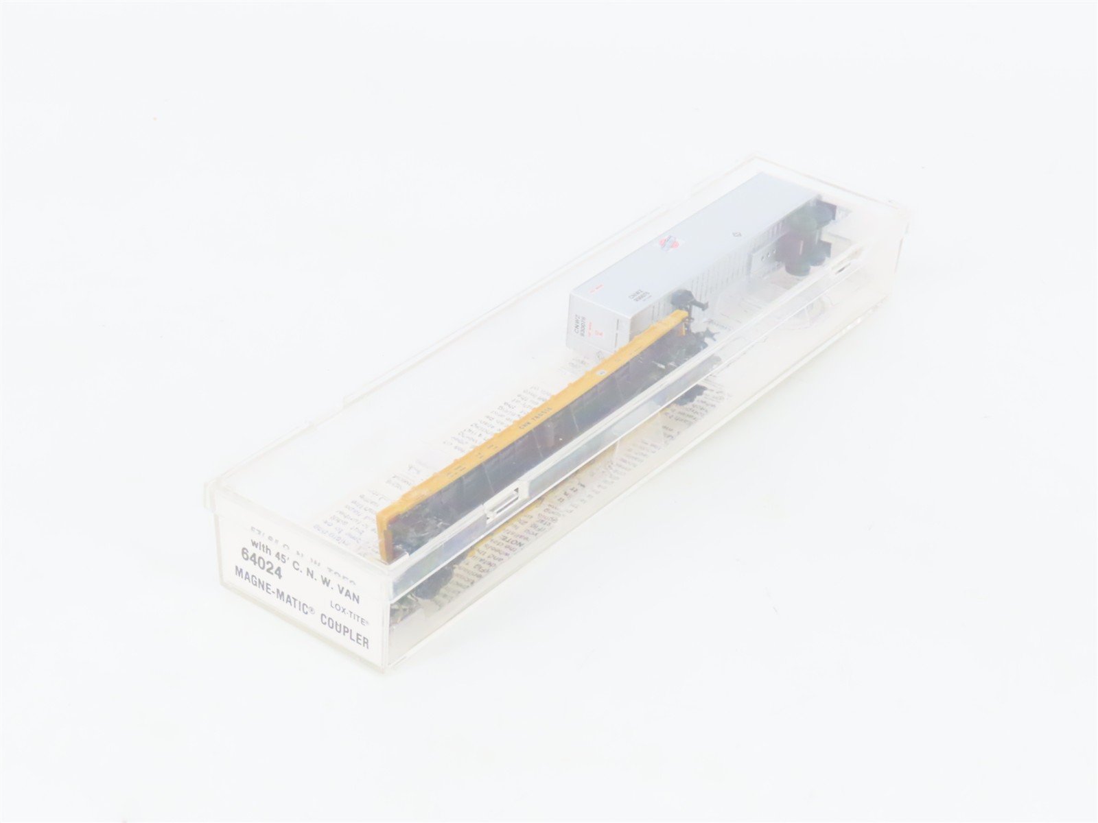 N Scale Micro-Trains MTL 64024 CNW 57' TOFC Flat Car #780516 w/ 45' Trailer
