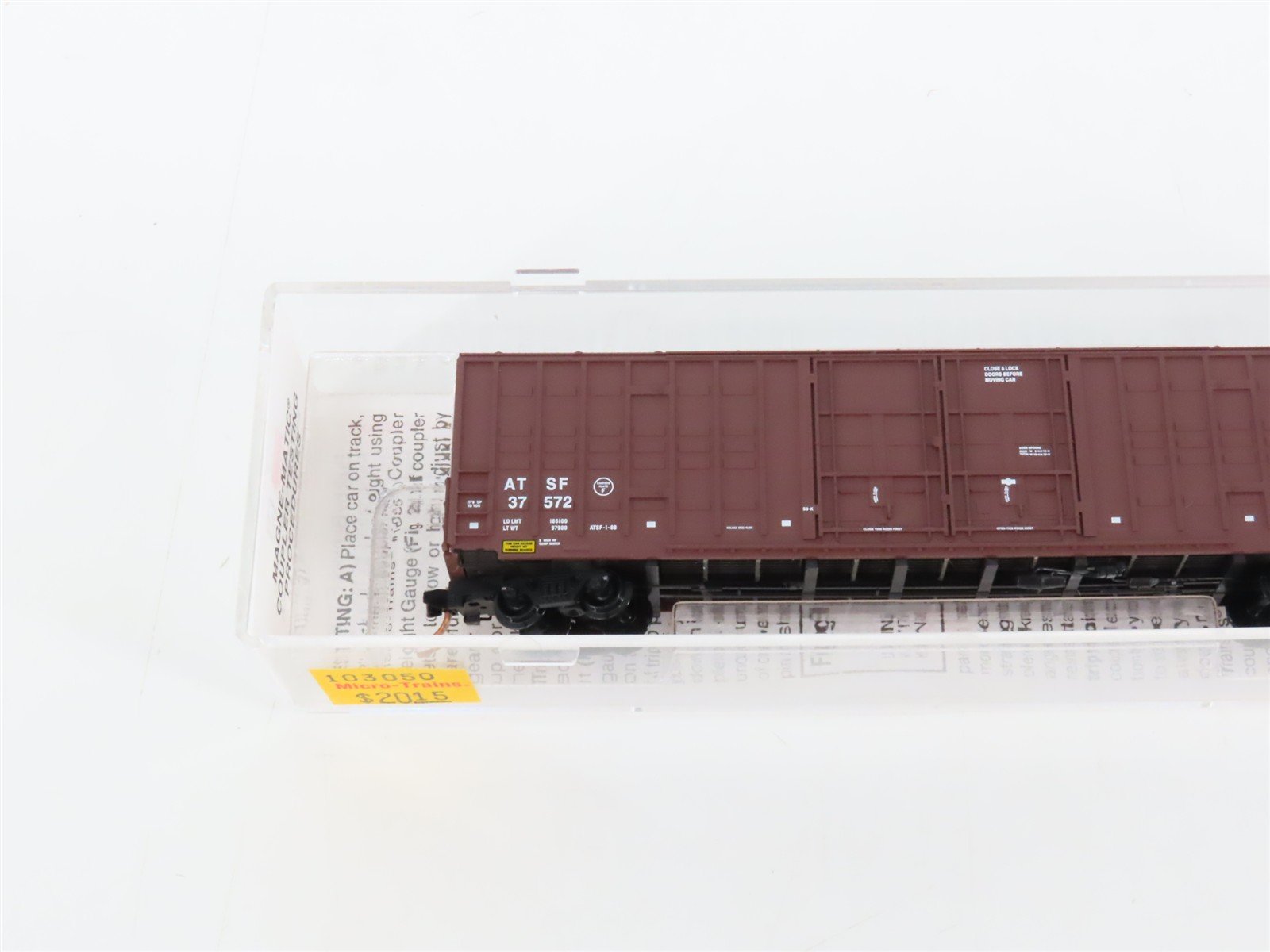 N Scale Micro-Trains MTL 103050 ATSF Santa Fe 60' Waffle-Side Box Car #37572