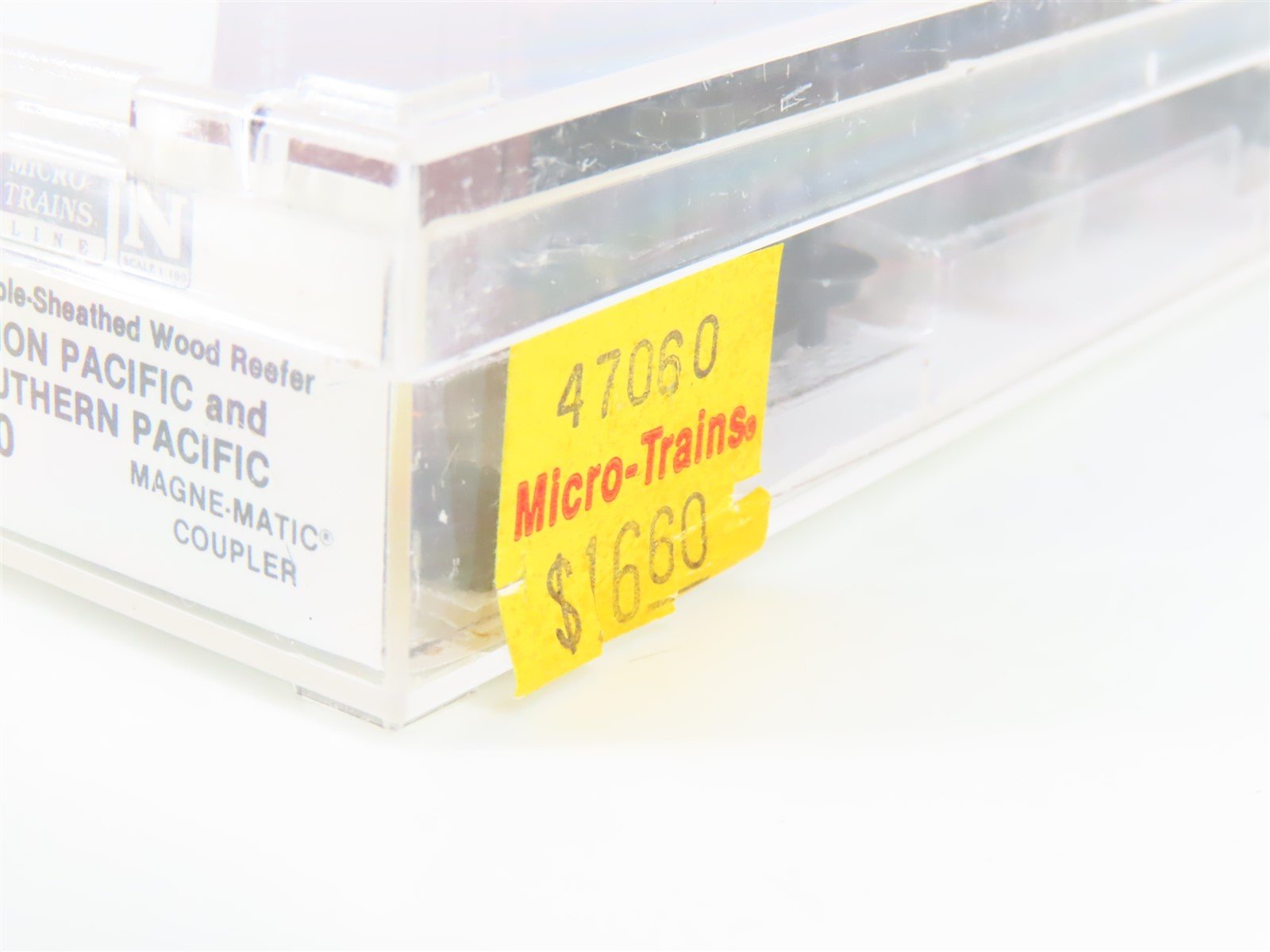 N Scale Micro-Trains MTL 47060 PFE/UP/SP Railways 40' Wood Reefer #18958