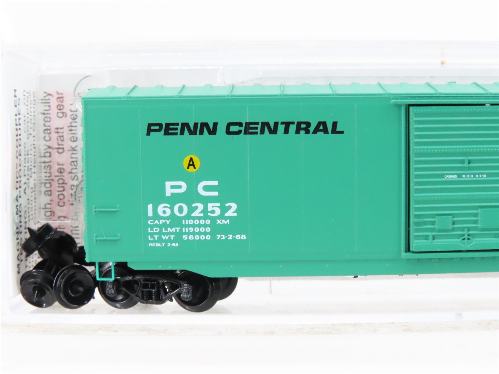N Scale Micro-Trains MTL 07700110 PC Penn Central 50' Standard Boxcar #160252