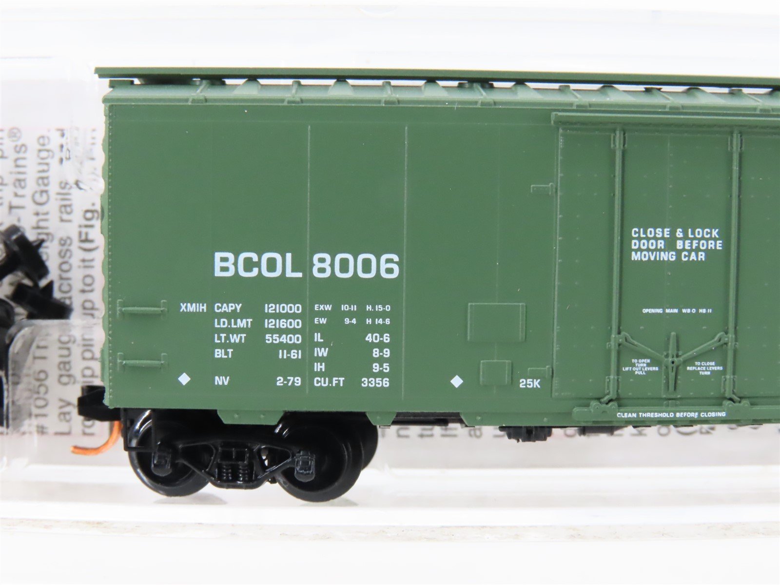 N Micro-Trains MTL 02100230 BCOL British Columbia 40' Standard Boxcar #8006