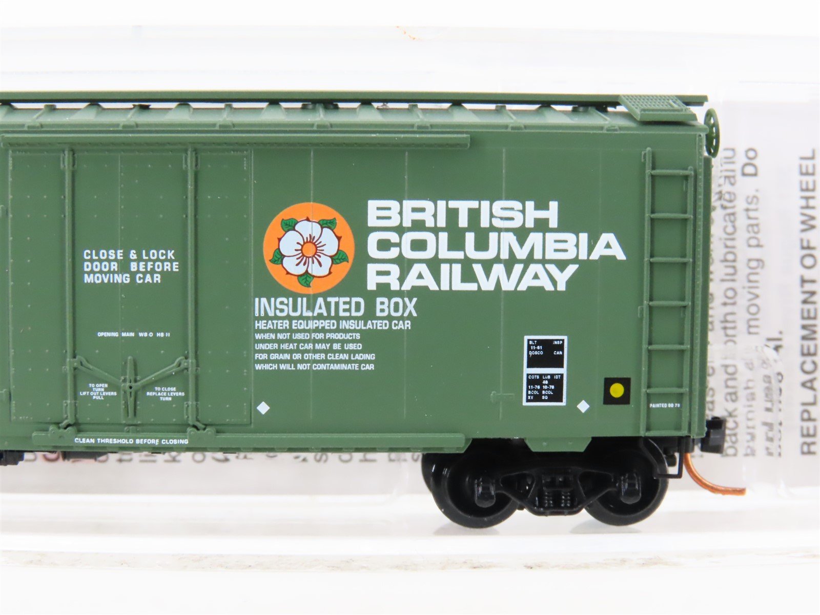 N Micro-Trains MTL 02100230 BCOL British Columbia 40' Standard Boxcar #8006