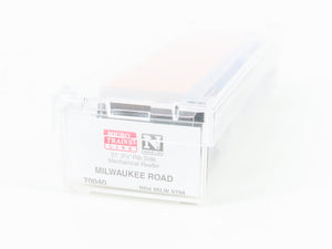 N Scale Micro-Trains MTL 70040 MILW Milwaukee Road 51' Rib Side Reefer #9798