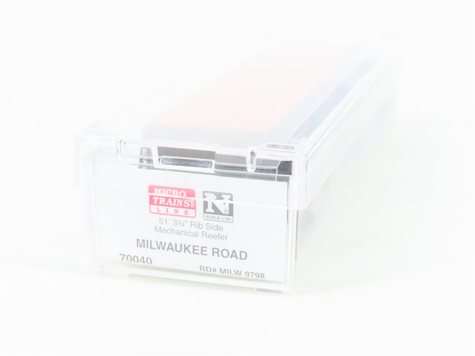 N Scale Micro-Trains MTL 70040 MILW Milwaukee Road 51' Rib Side Reefer #9798