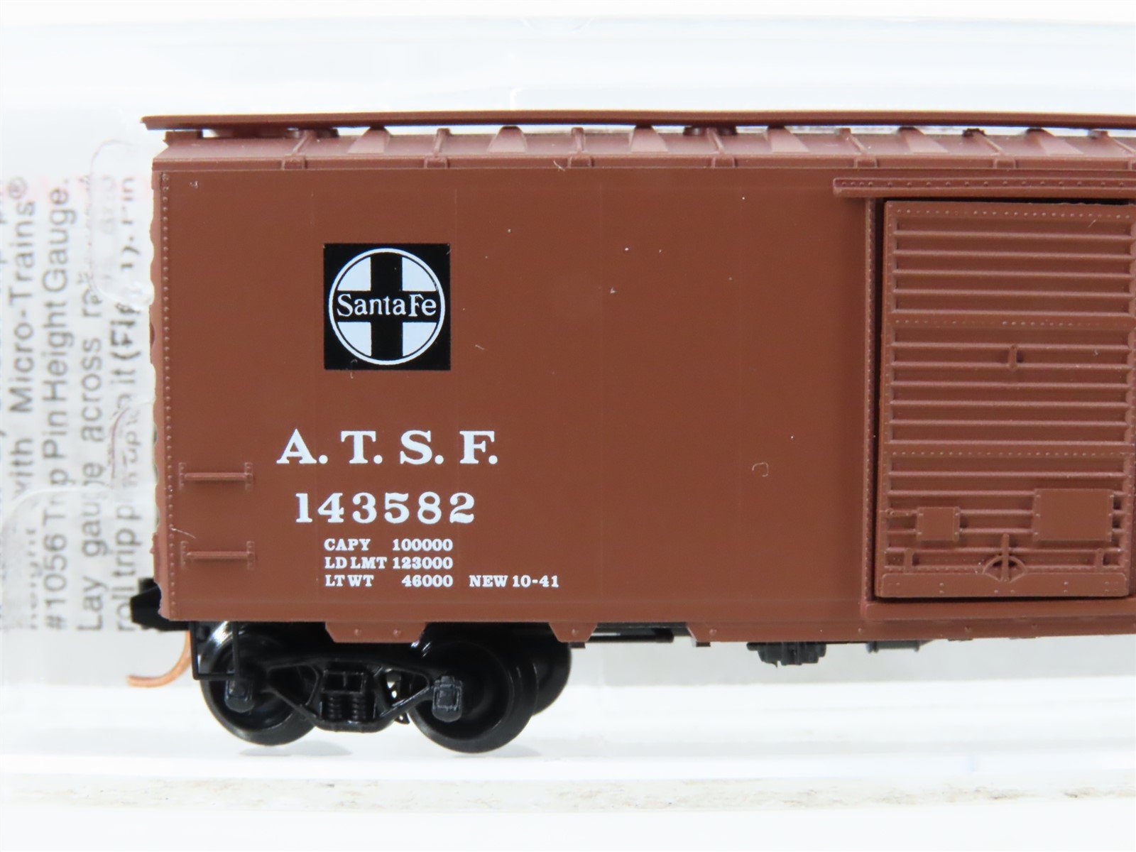 N Scale Micro-Trains MTL 20060 ATSF Santa Fe Grand Canyon 40' Boxcar #143582