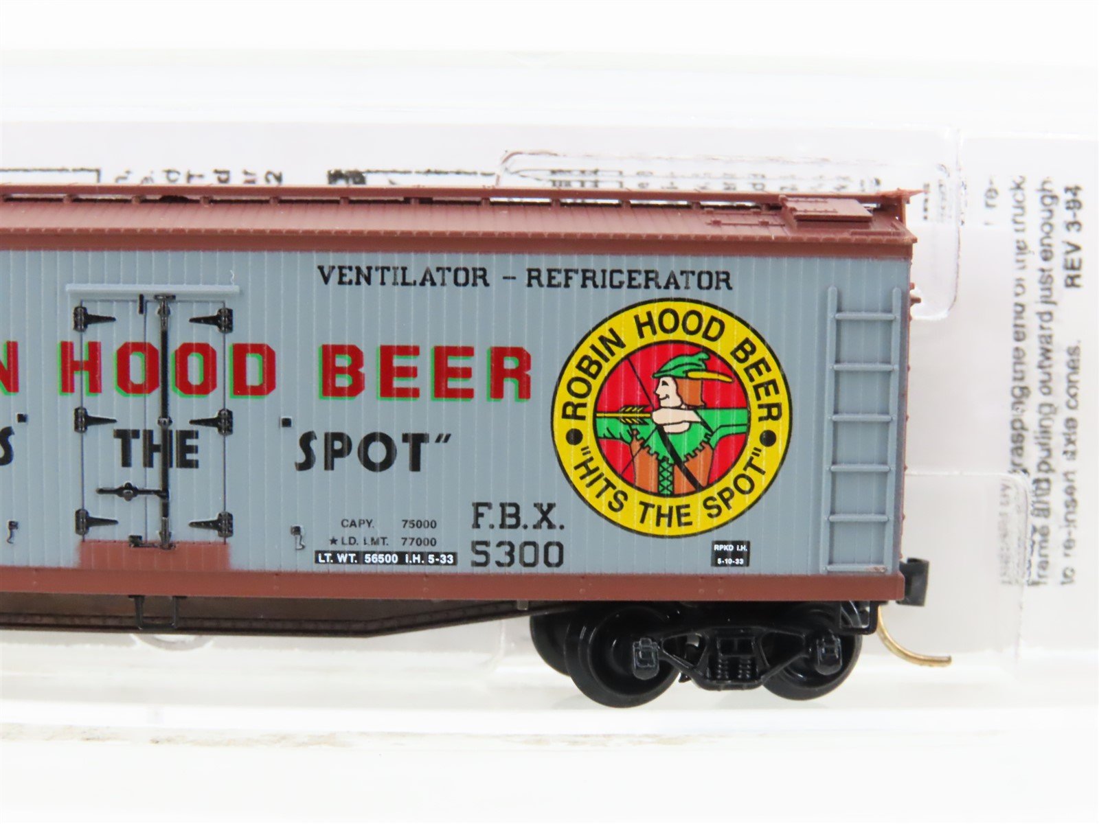 N Scale Micro-Trains 49450 FBX Robin Hood Beer 40' Wood Reefer #5300