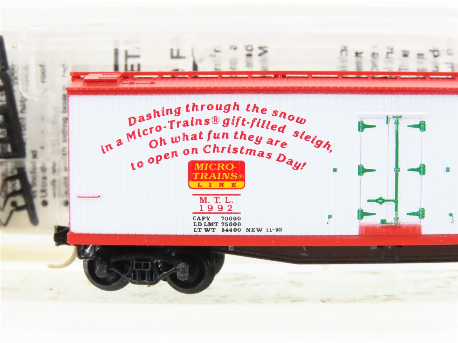 N Scale Micro-Trains MTL 47150 1992 Holiday 40' Wood Reefer #1992