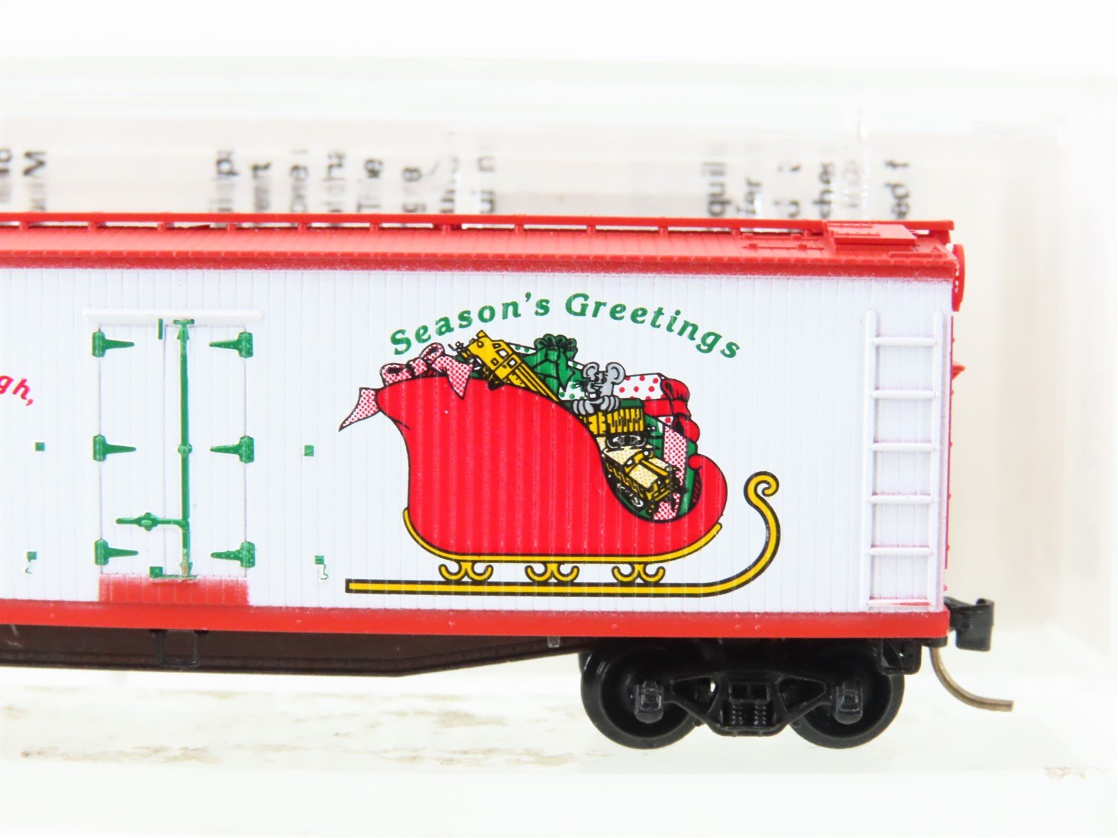 N Scale Micro-Trains MTL 47150 1992 Holiday 40' Wood Reefer #1992