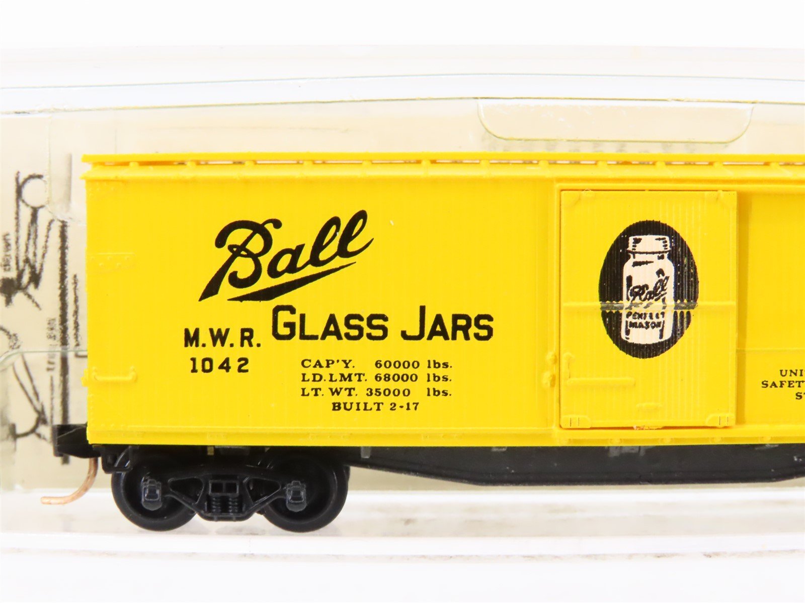 N Scale Kadee Micro-Trains MTL 42030 MWR Ball Glass Jar 40' Wood Boxcar #1042